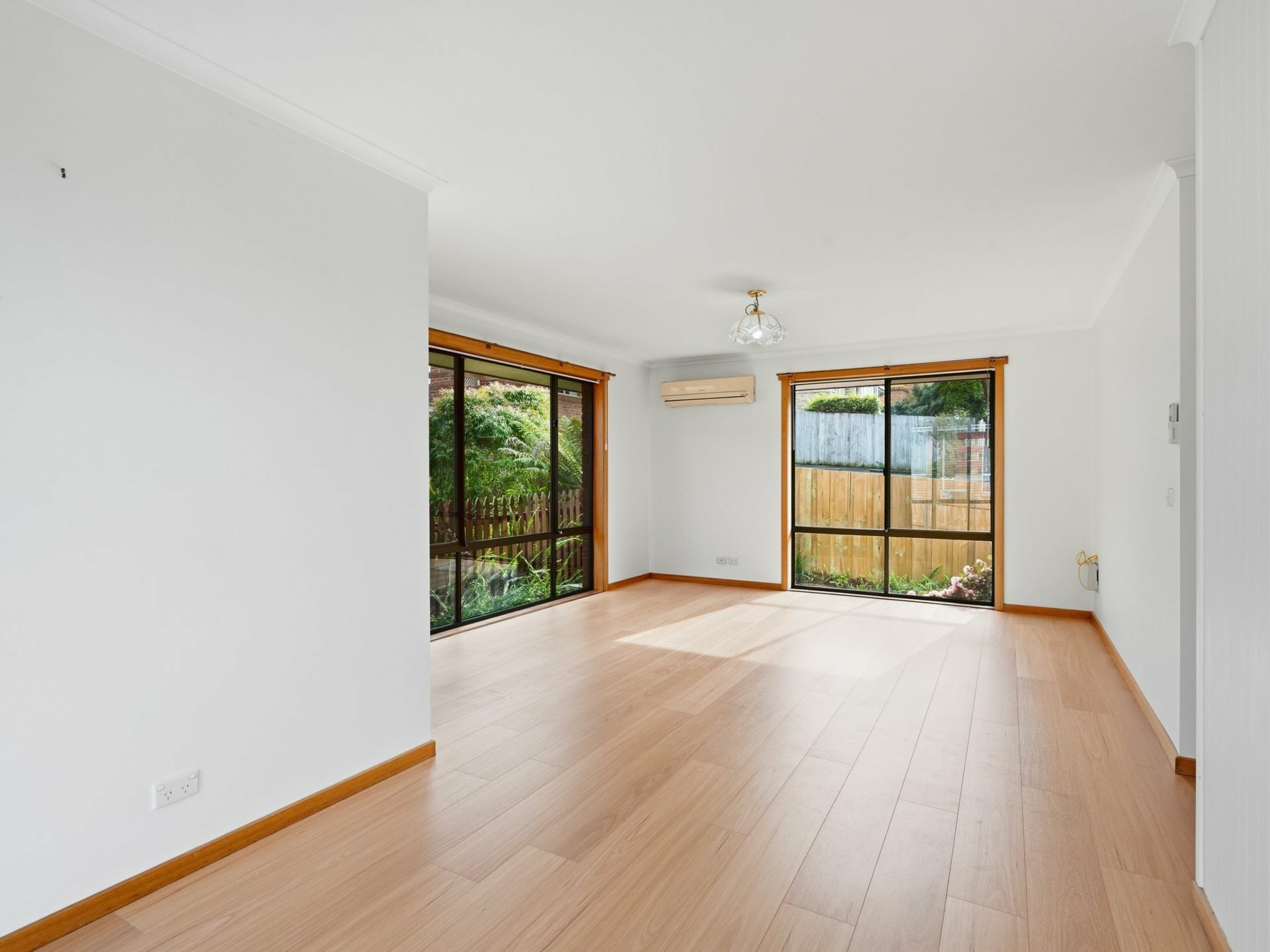 Unit 2/19 Opal Drive — photo 7 of 25