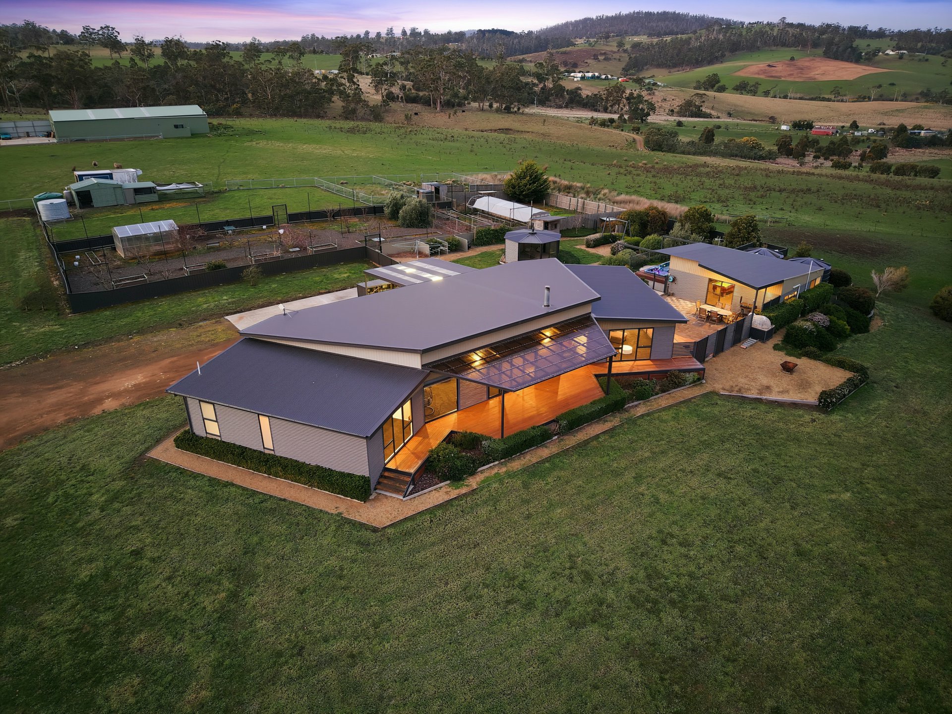 21 Waterson Lane — photo from LJ Hooker Pinnacle Property