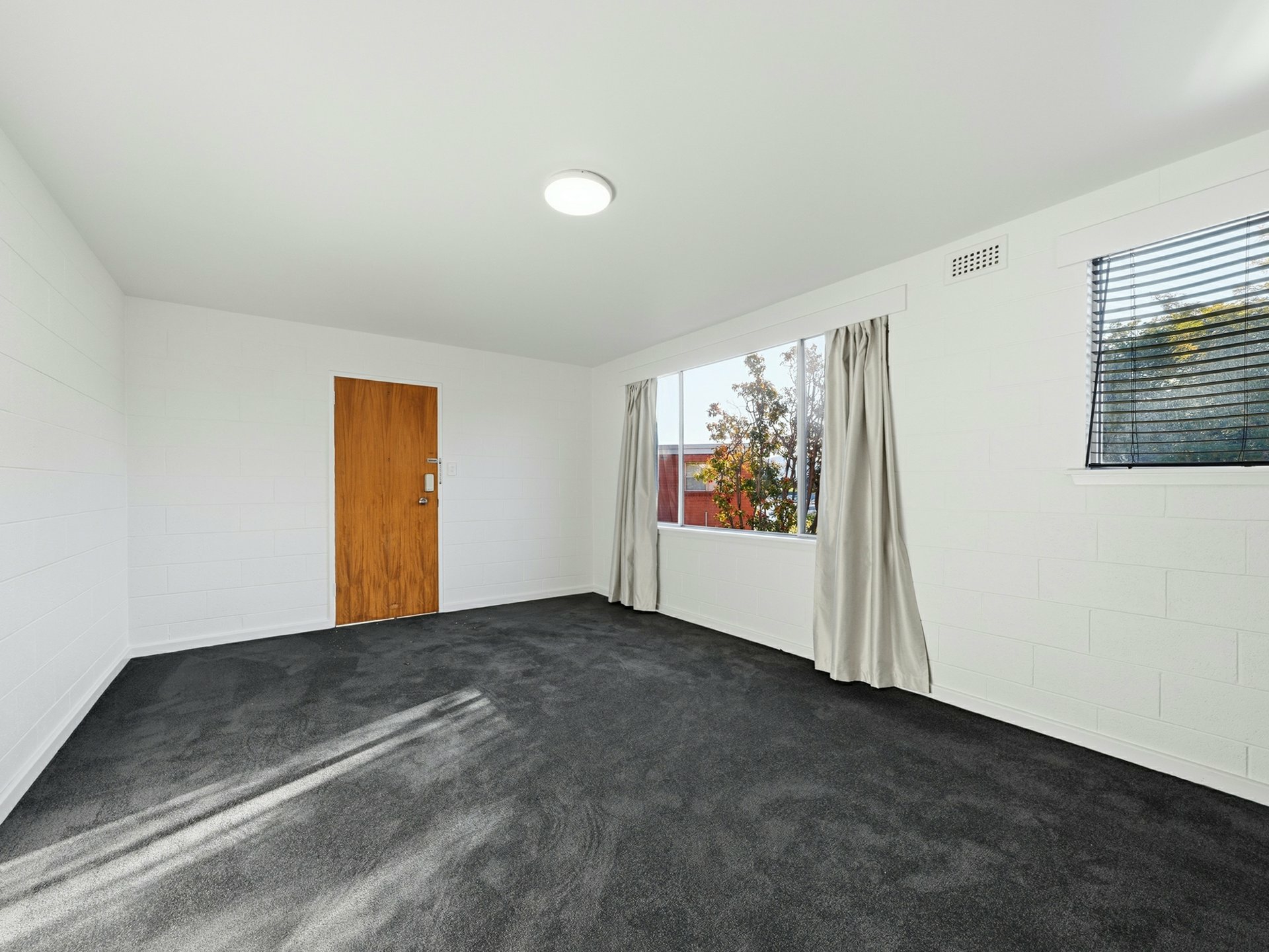 Unit 5/89 East Derwent Highway — photo 3 of 7