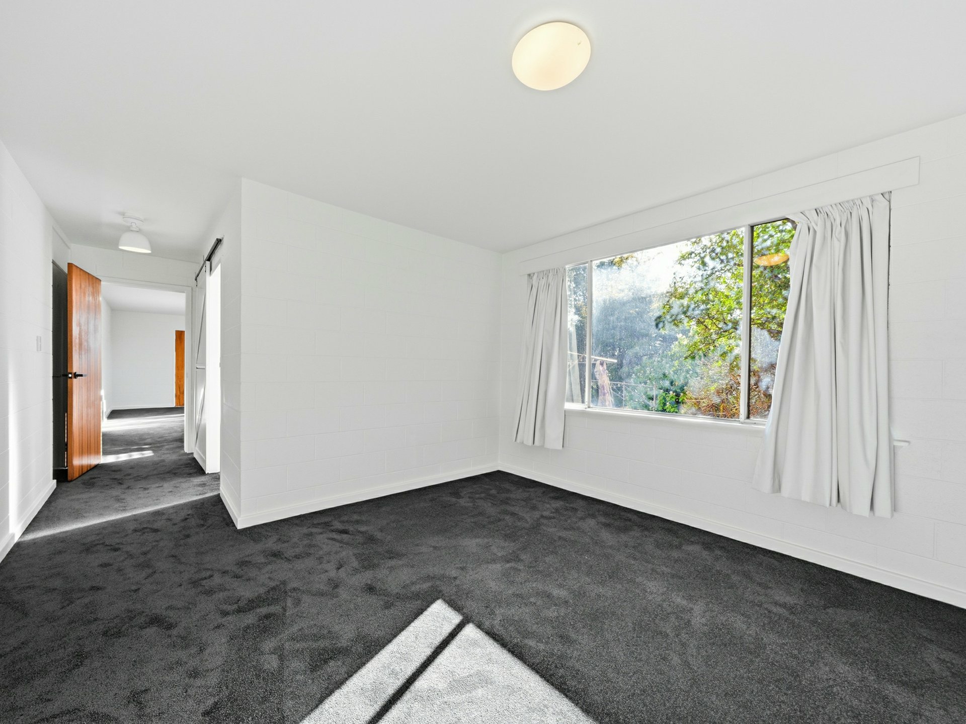 Unit 5/89 East Derwent Highway — photo 6 of 7