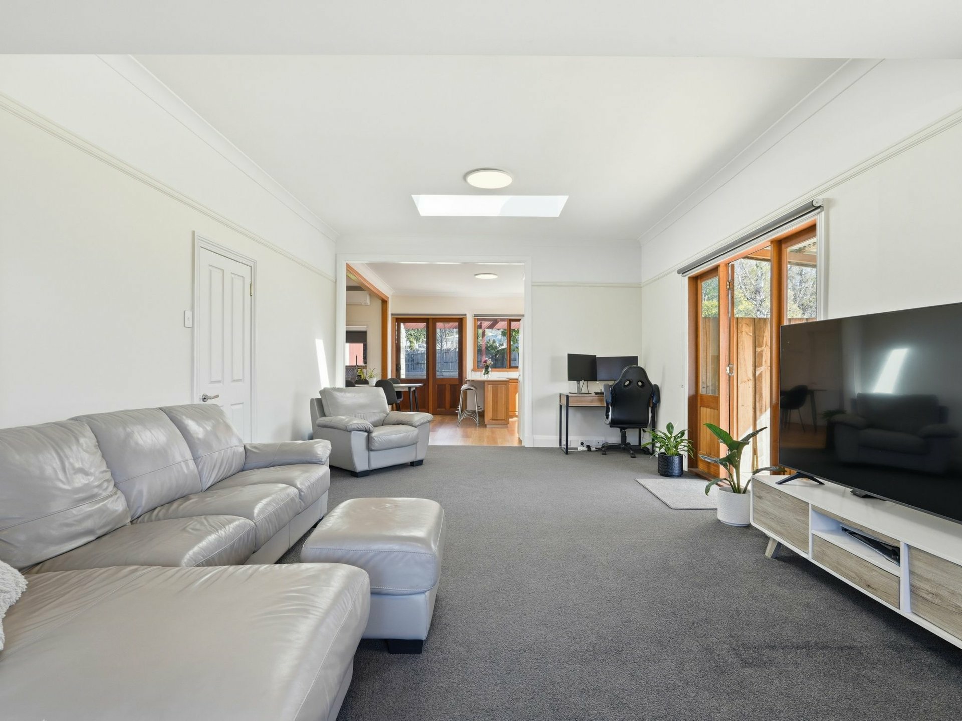 1 Wellbor Road — photo 4 of 30