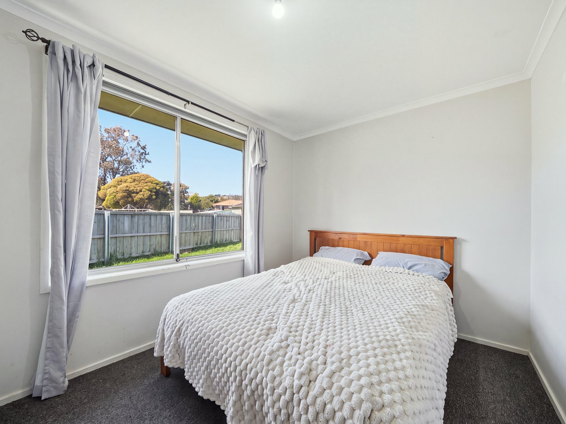 9 Bradman Street — photo 5 of 7