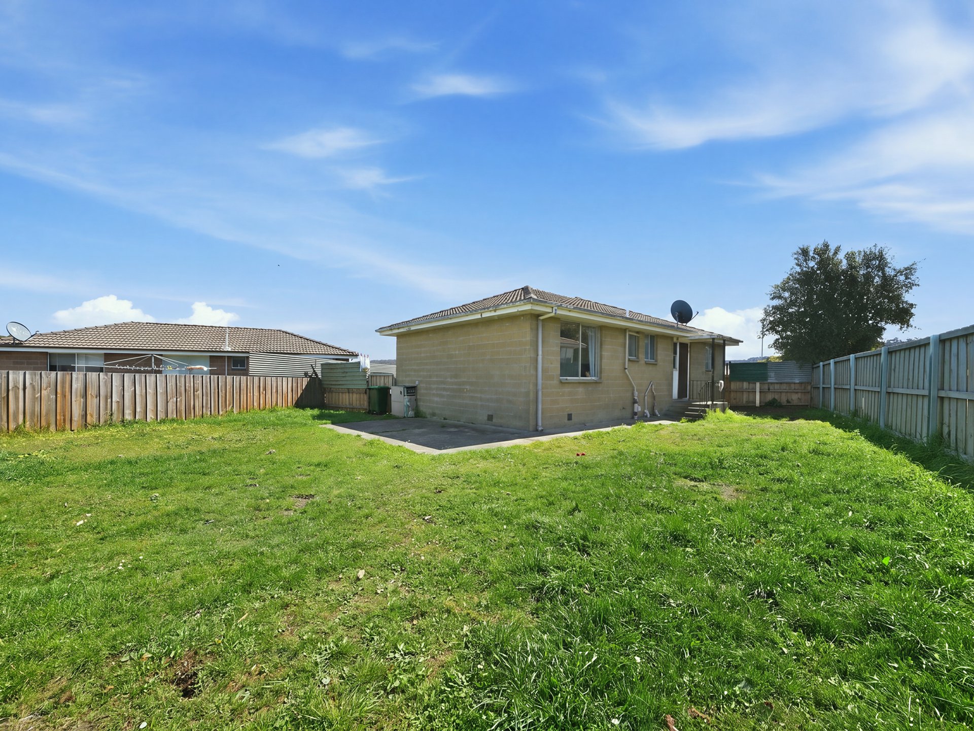 9 Bradman Street — photo 7 of 7