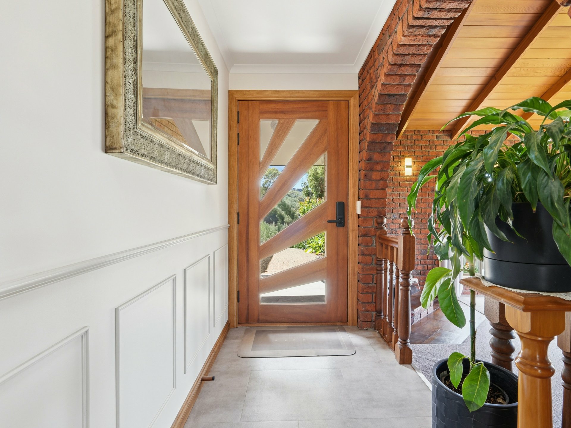 75 Alomes Road — photo 3 of 30