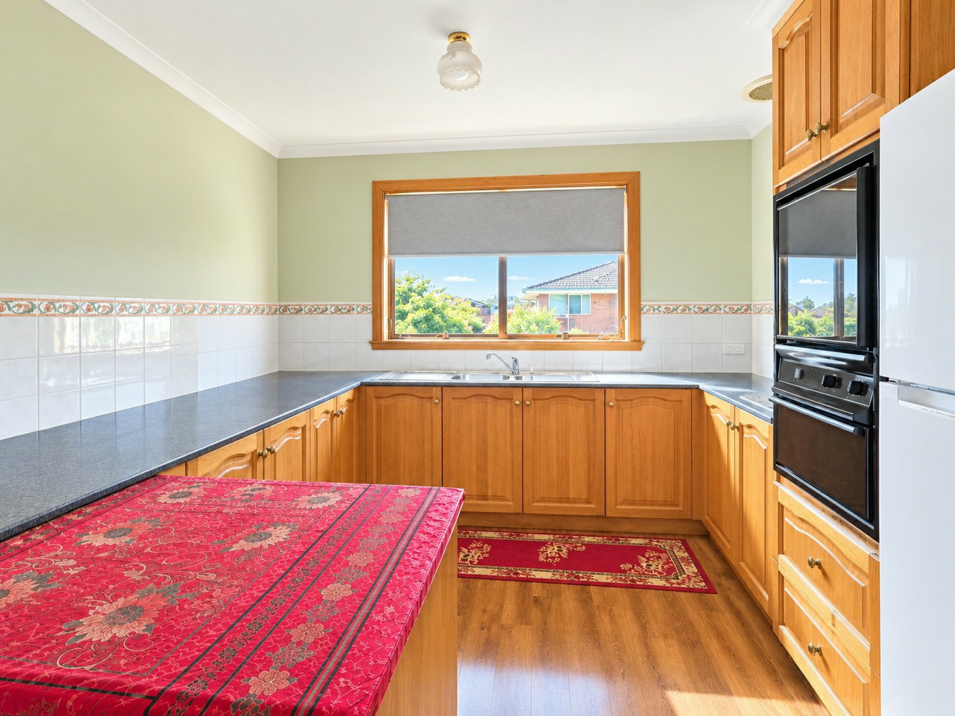 2/42 Sussex Street — photo 3 of 9