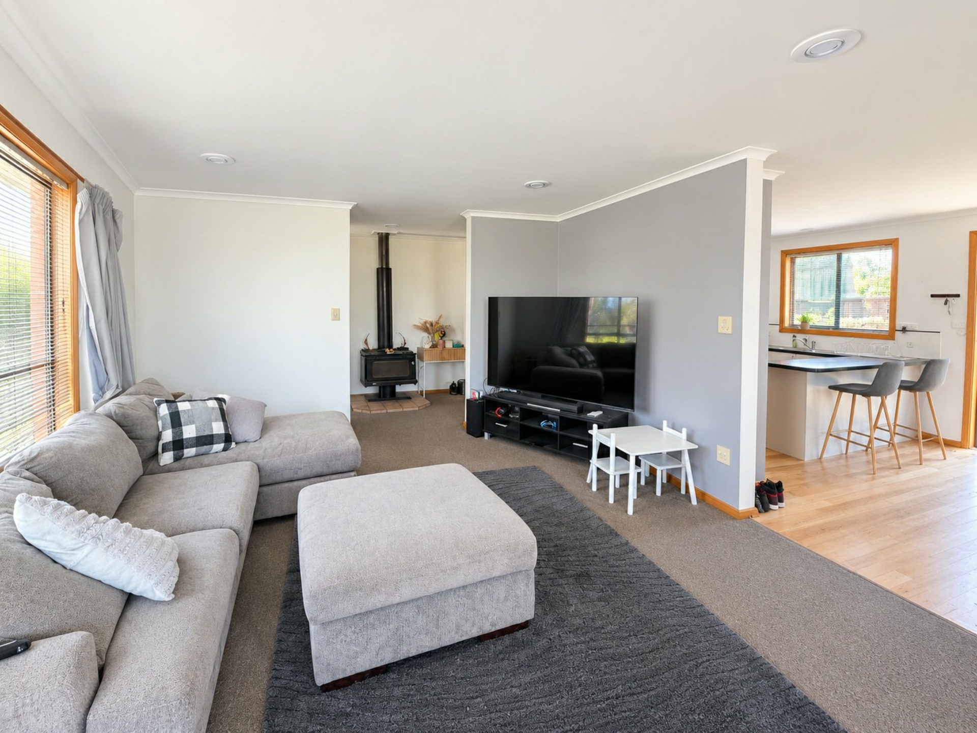 74 Waratah Street — photo 3 of 9