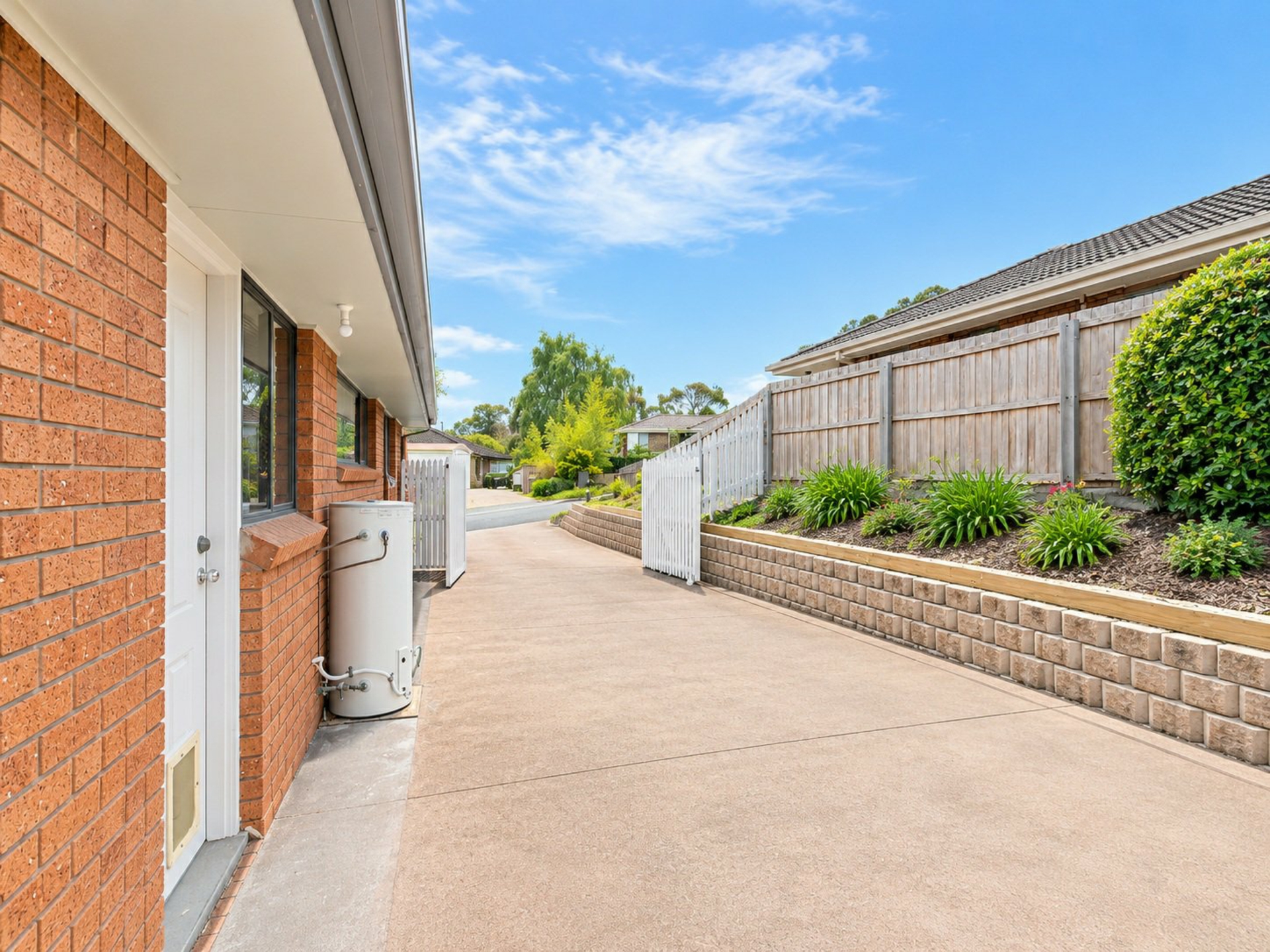 74 Waratah Street — photo 9 of 9