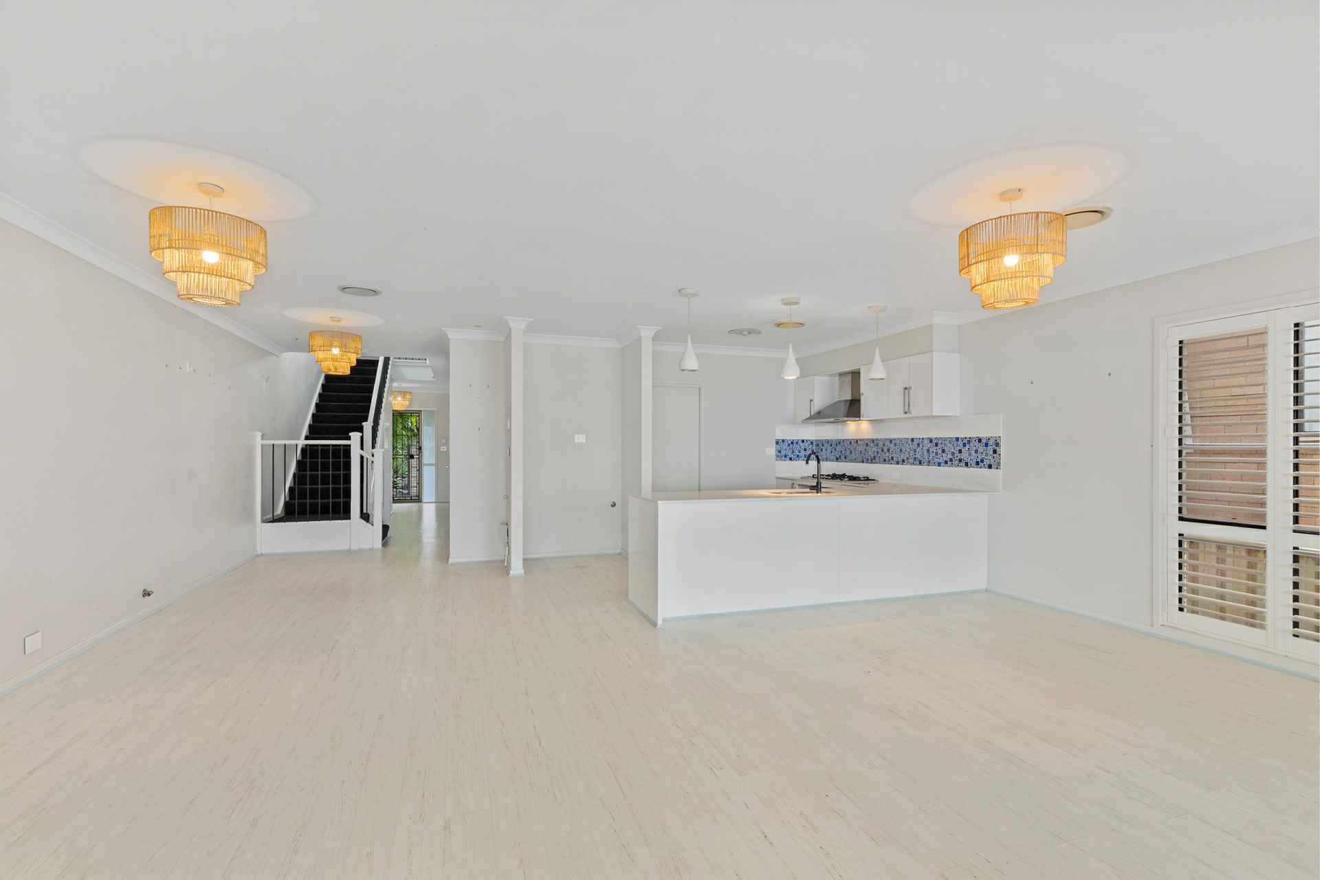 18 Ross Street — photo 2 of 21
