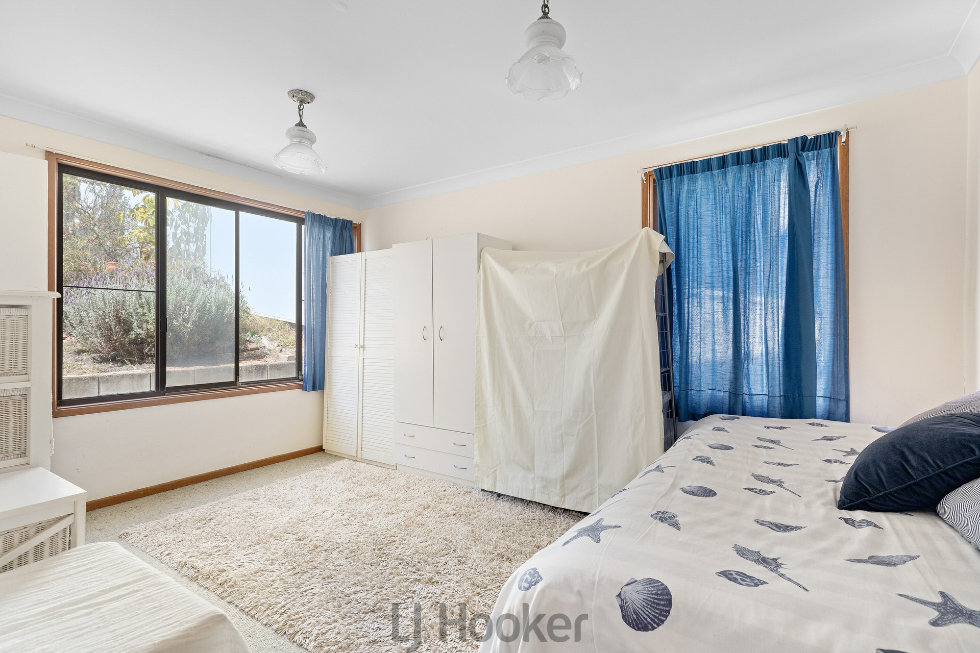 4 Ebsworth Street — photo 5 of 11