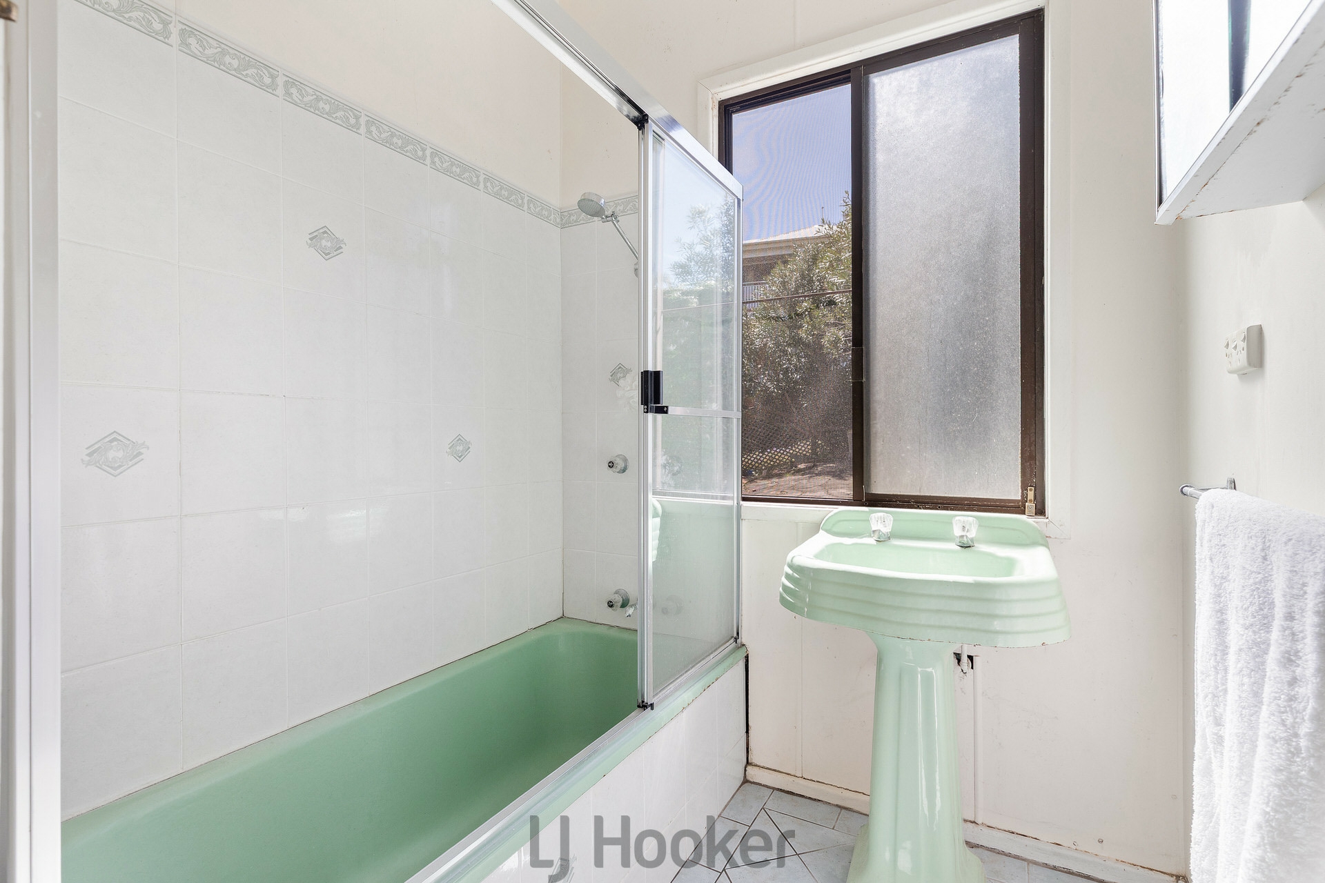 4 Ebsworth Street — photo 7 of 11