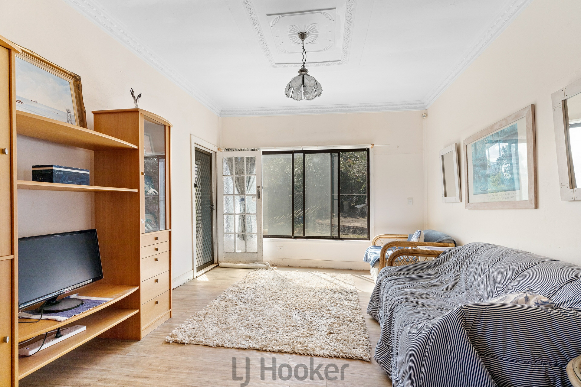 4 Ebsworth Street — photo 8 of 11