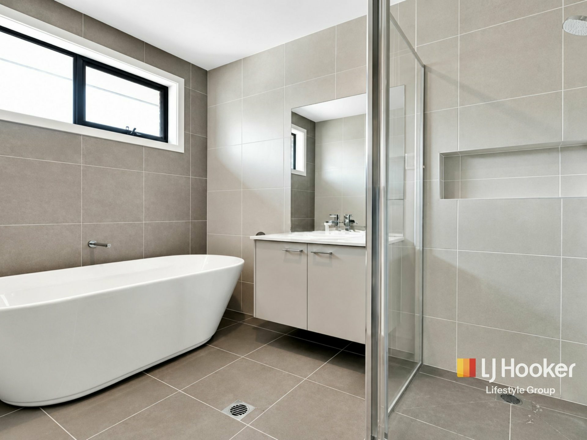 21 Carroll Street — photo 3 of 10
