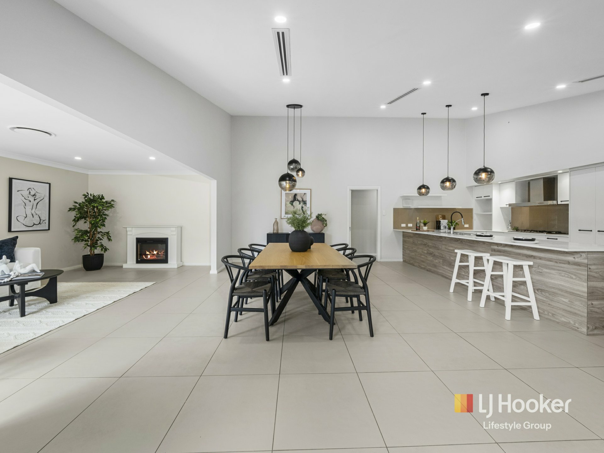 15 Harris Street — photo 3 of 30