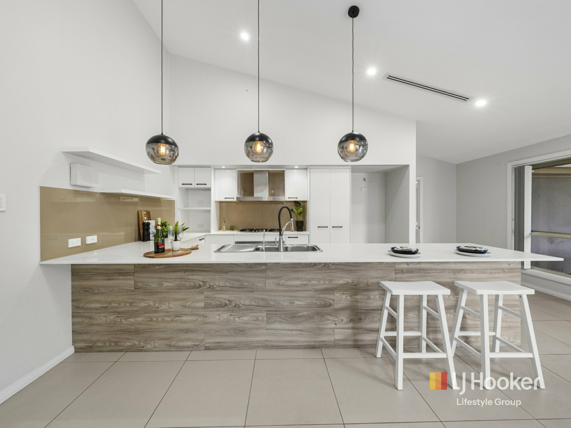 15 Harris Street — photo 9 of 30