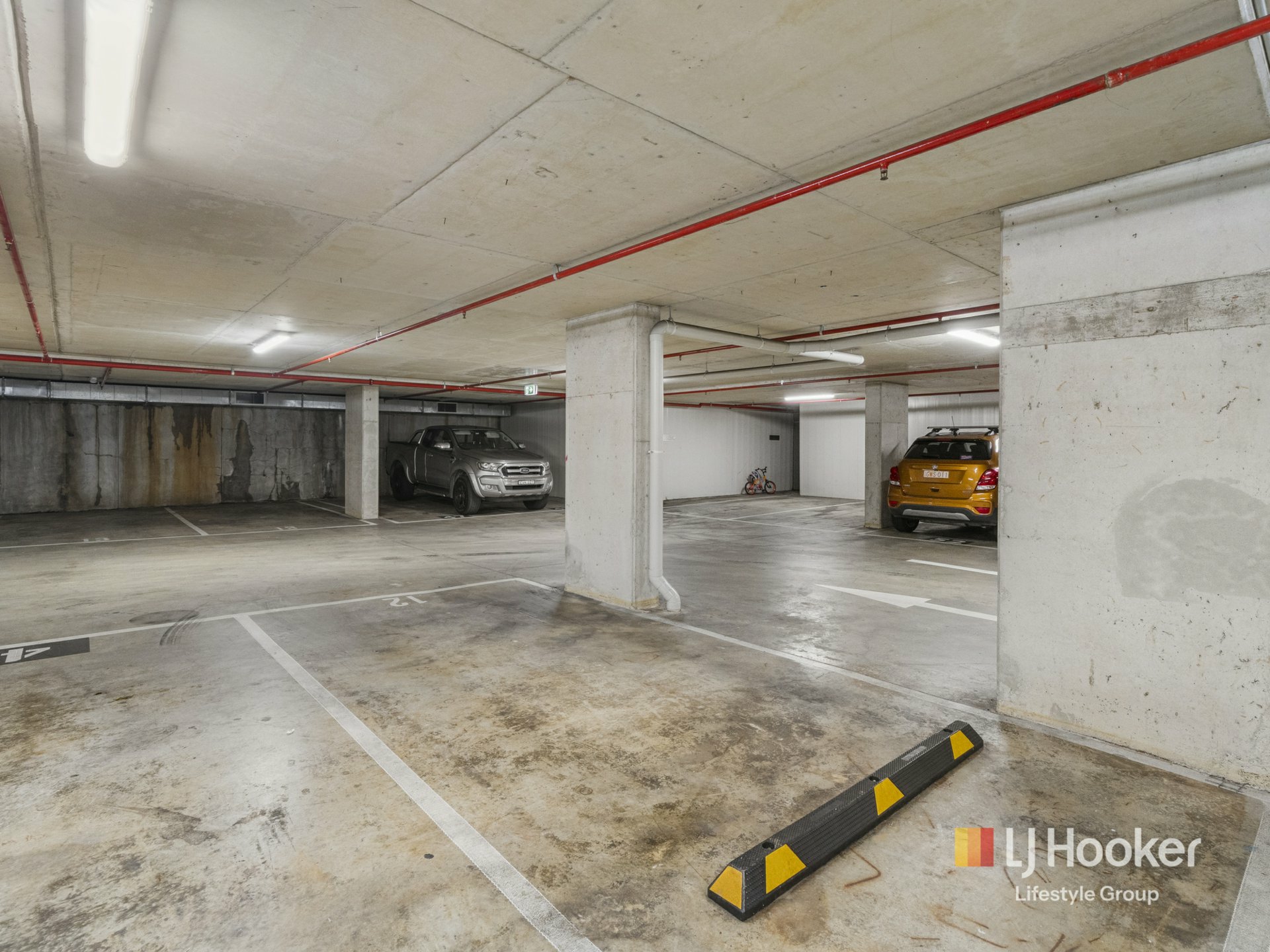 12/3-17 Queen Street — photo 12 of 13