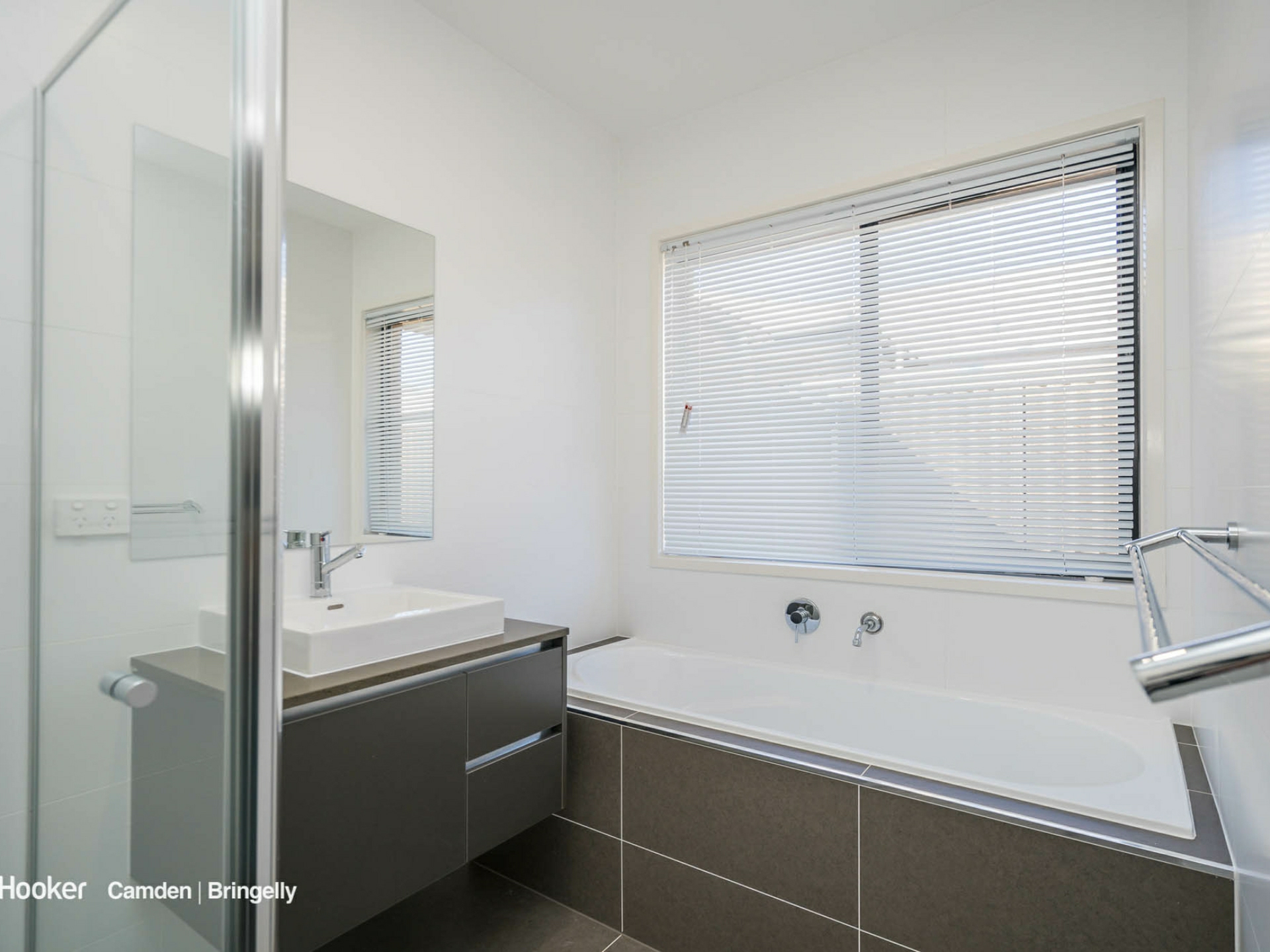 9 Willunga Street — photo 5 of 6