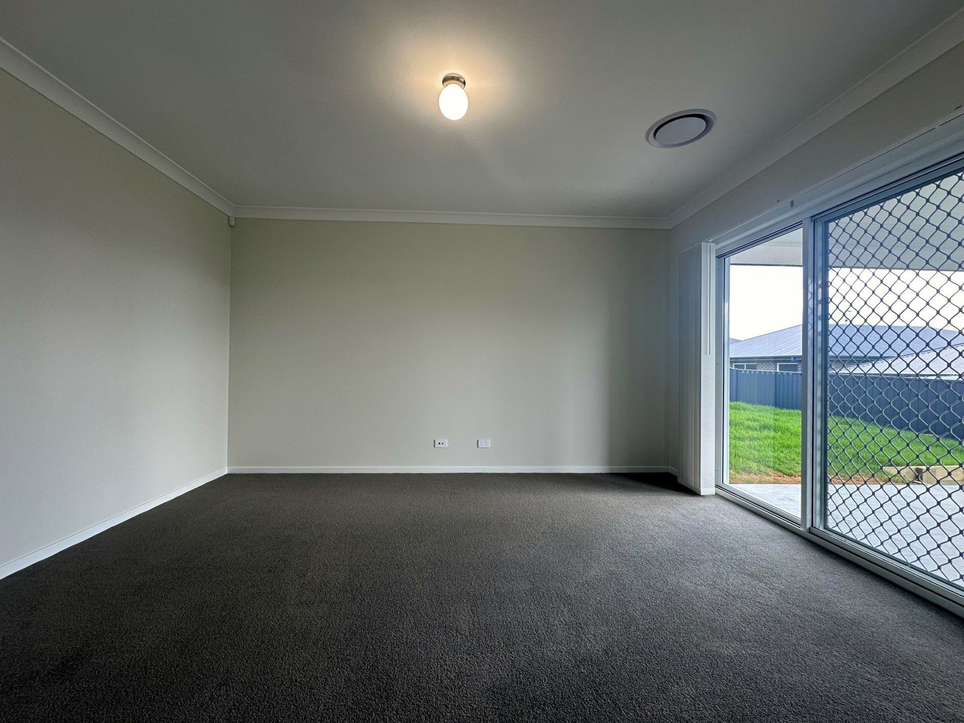 8 Agnes Place — photo 9 of 11
