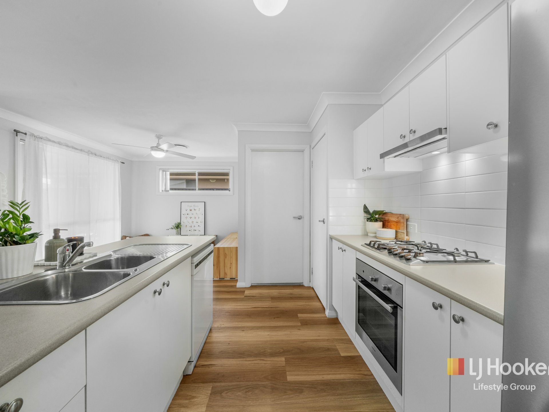 15 Kowald Street — photo 10 of 25