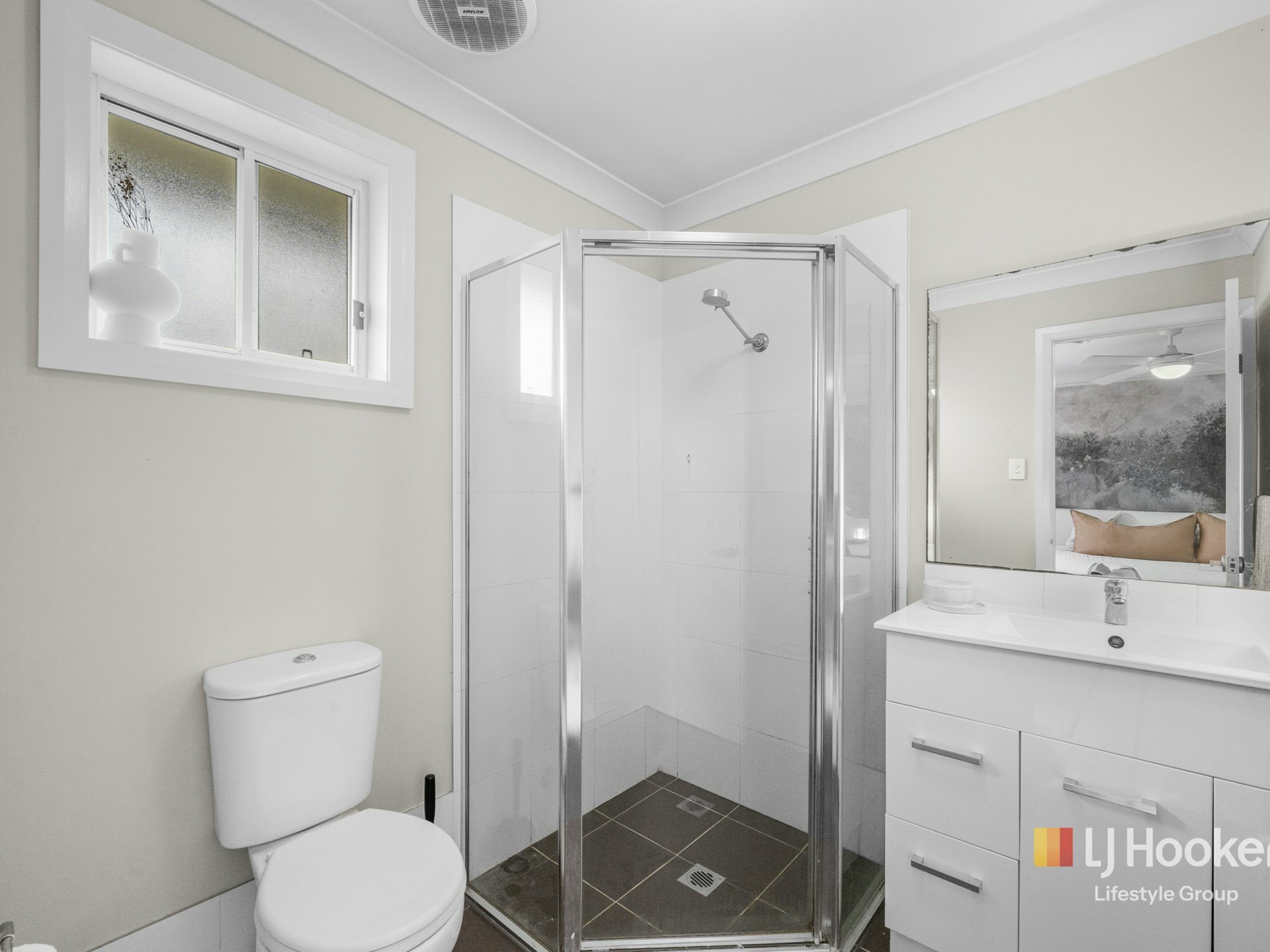 15 Kowald Street — photo 18 of 25