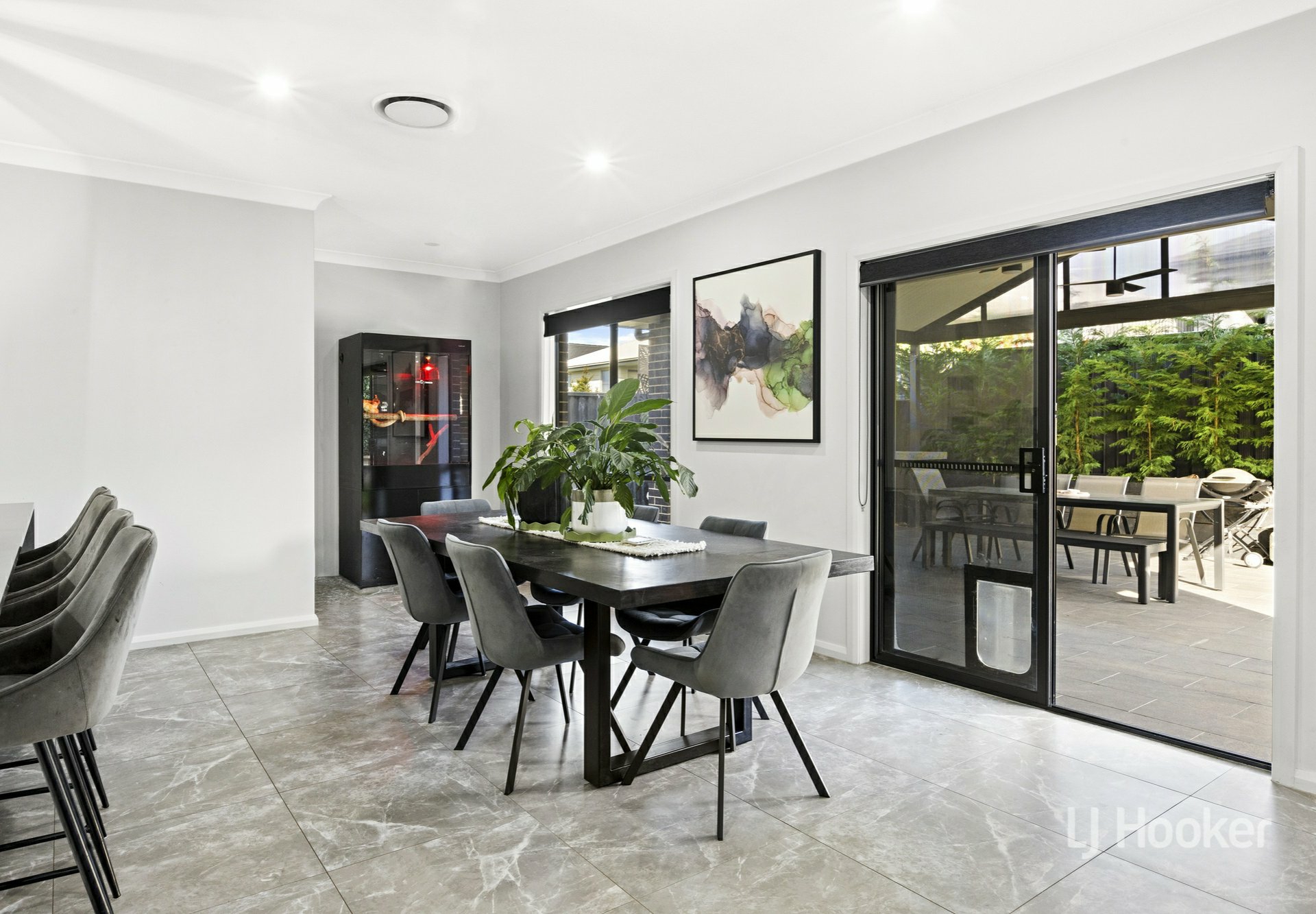 15 Cumbria Street — photo 6 of 20