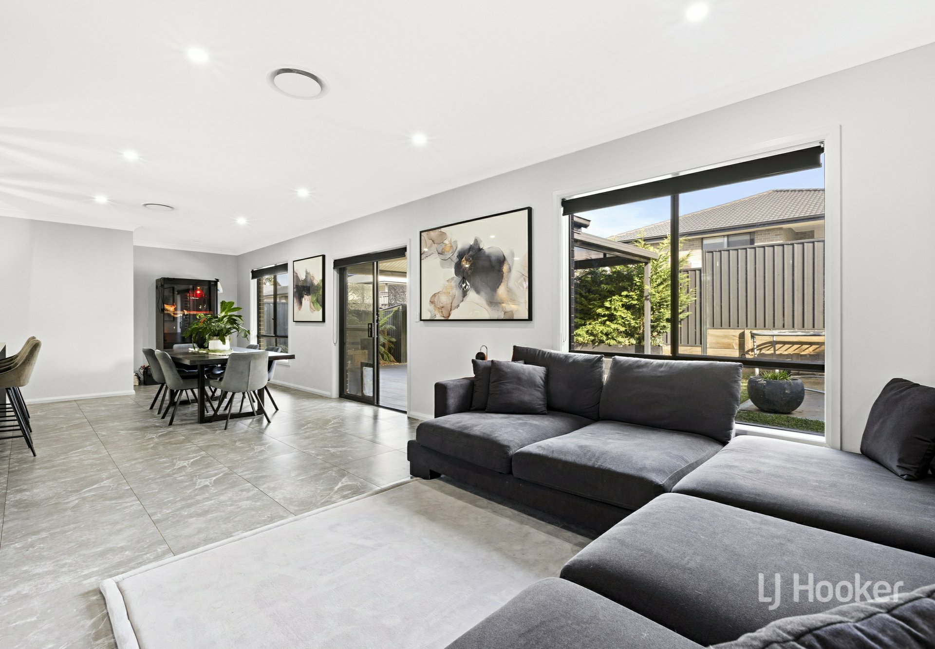 15 Cumbria Street — photo 7 of 20