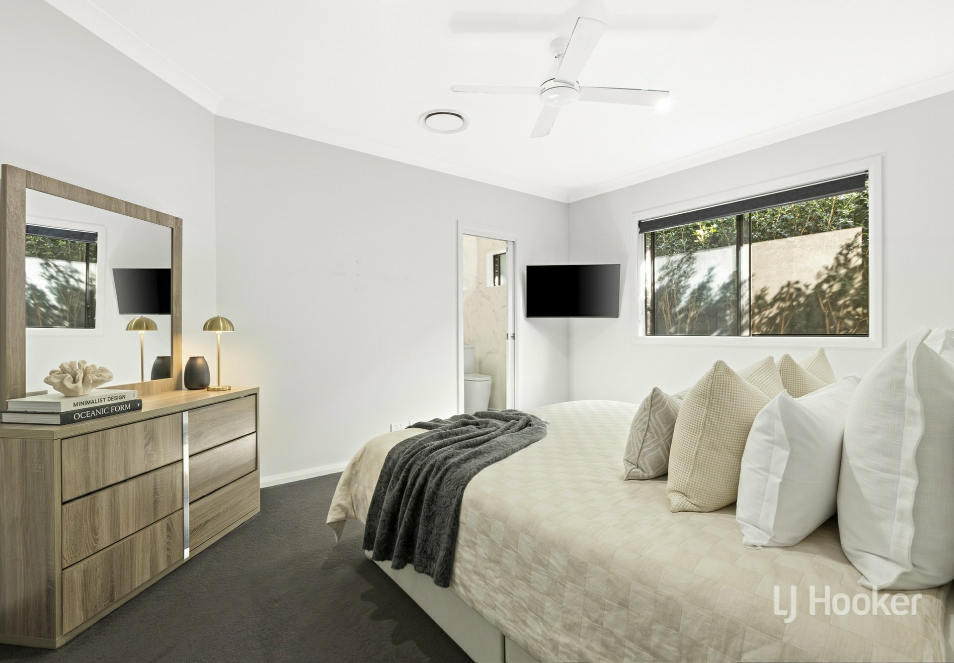 15 Cumbria Street — photo 10 of 20