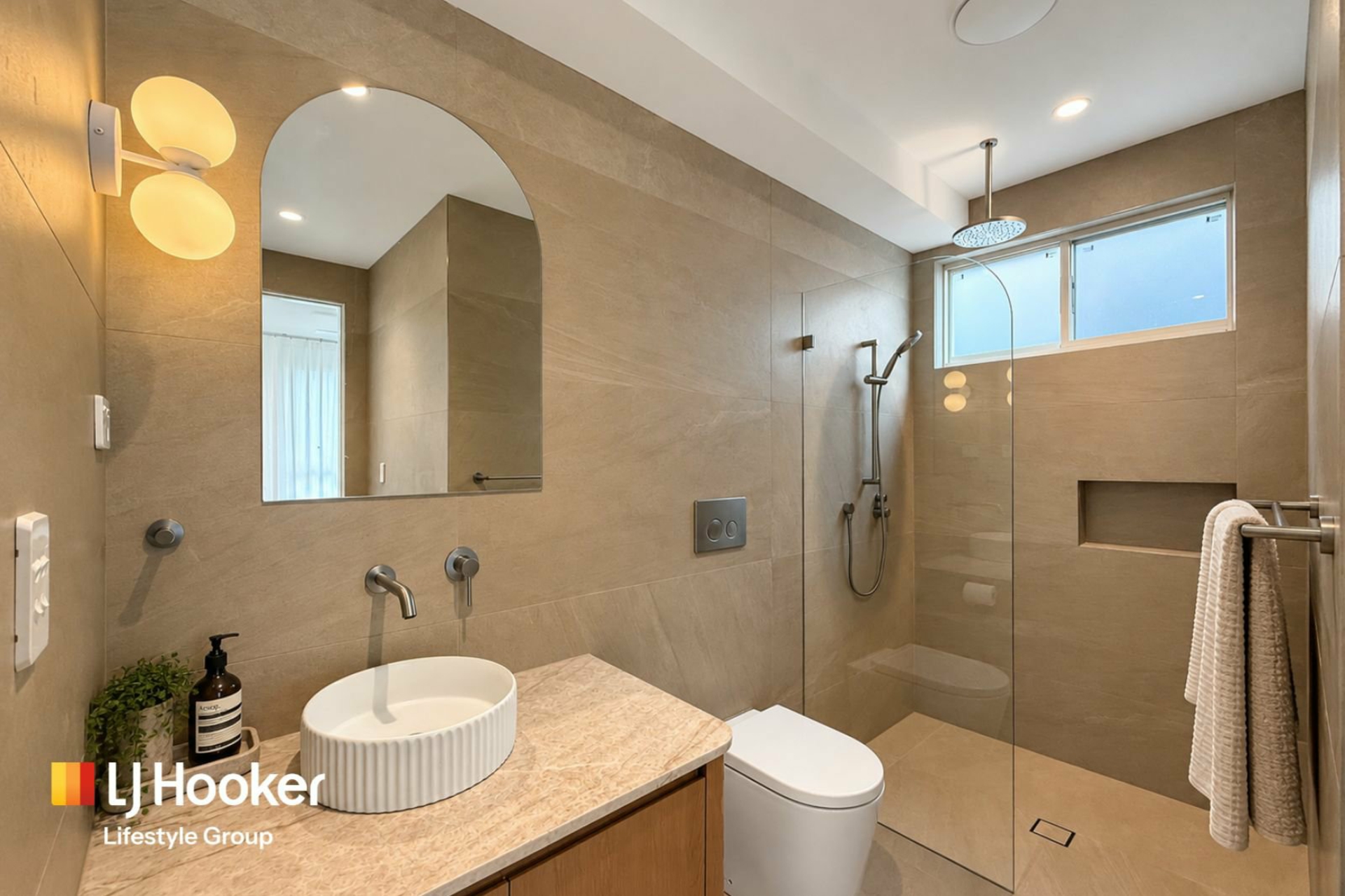 21 Frampton Drive — photo 12 of 20