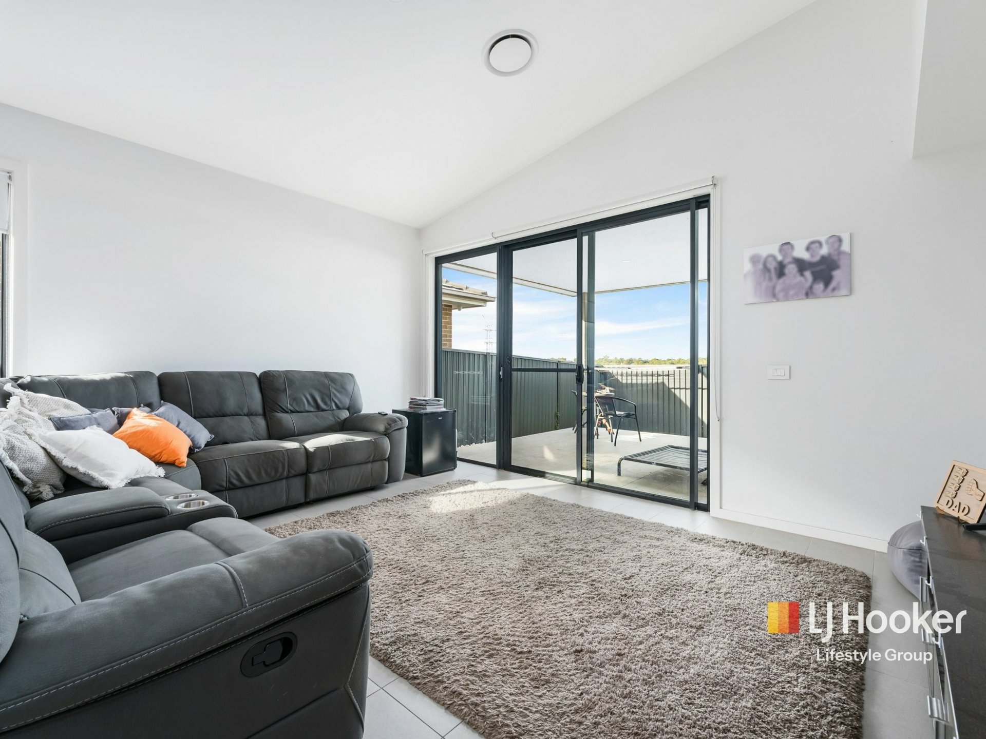 40 Drover Street — photo 5 of 13