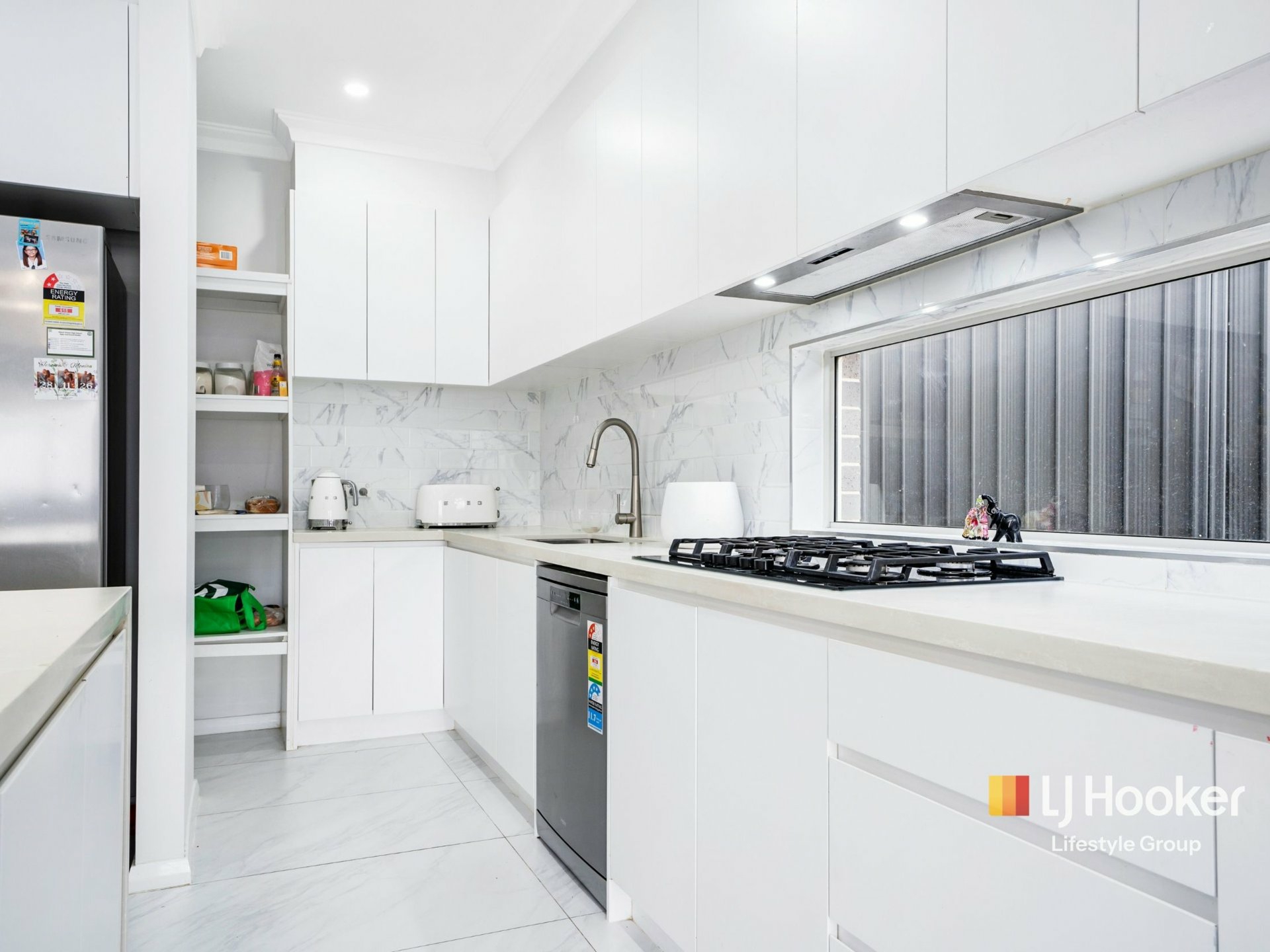 18 Wattleseed Avenue — photo 3 of 12