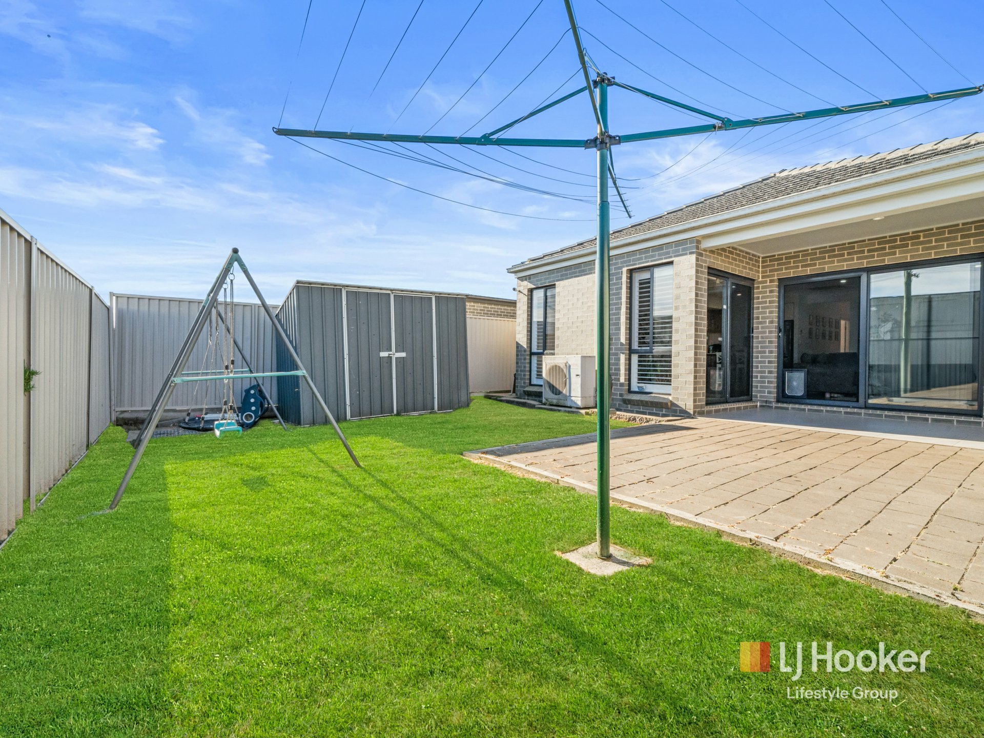 12 Fallow Street — photo 12 of 13