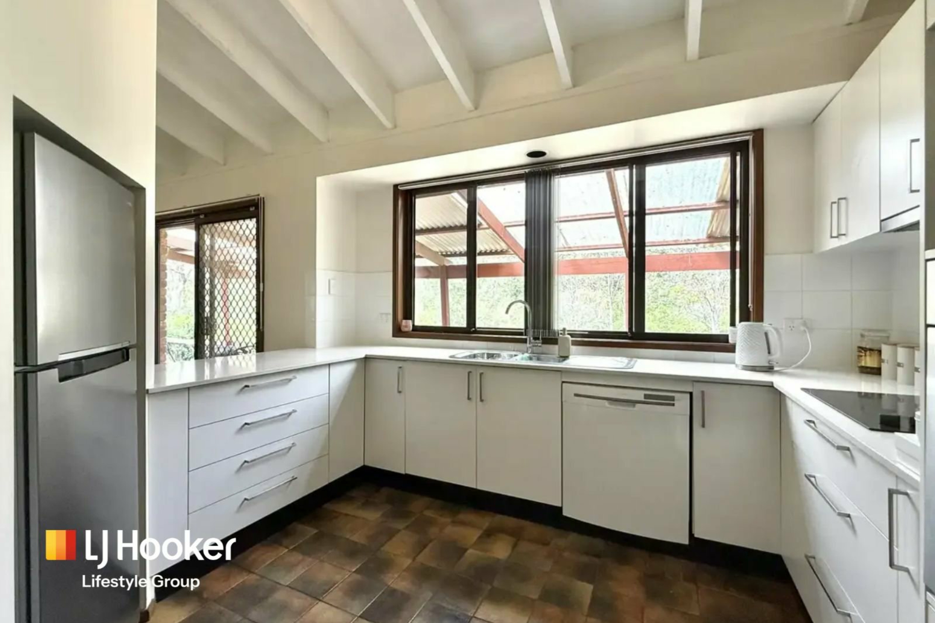 12 Suffolk Place — photo 2 of 10
