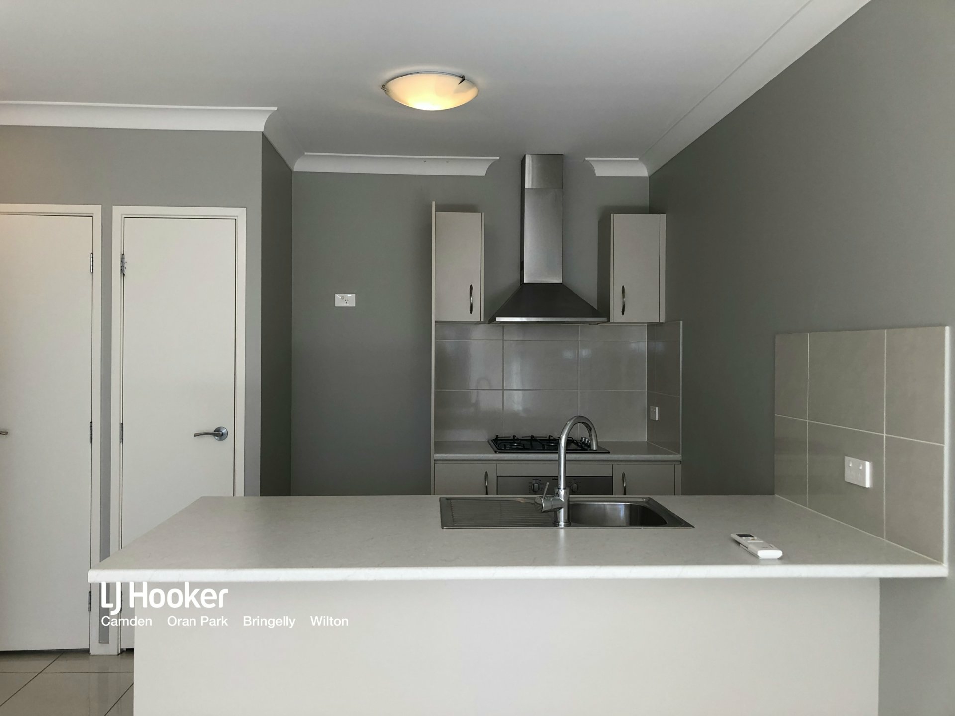 4B Russell Street — photo 3 of 7