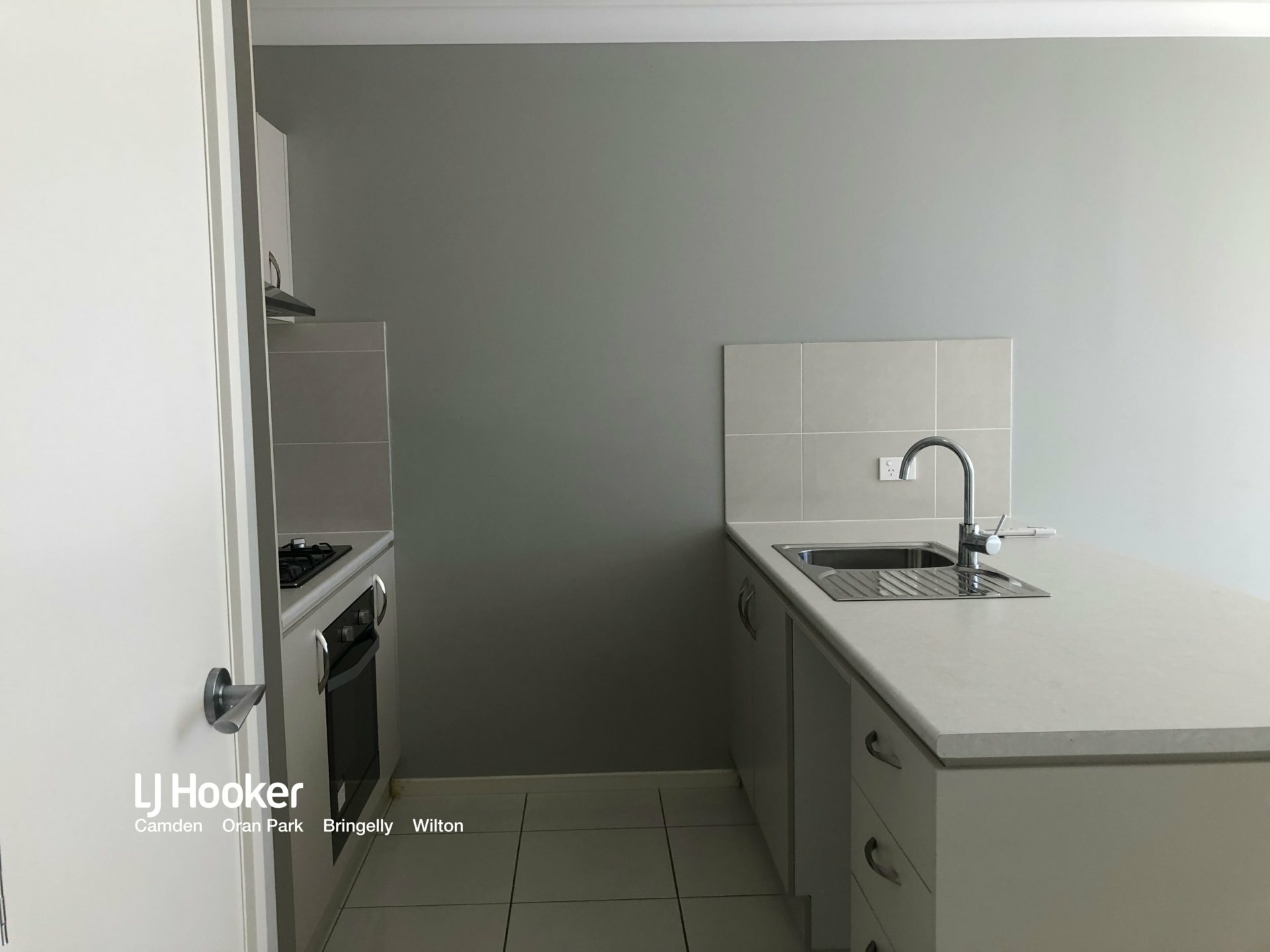 4B Russell Street — photo 5 of 7