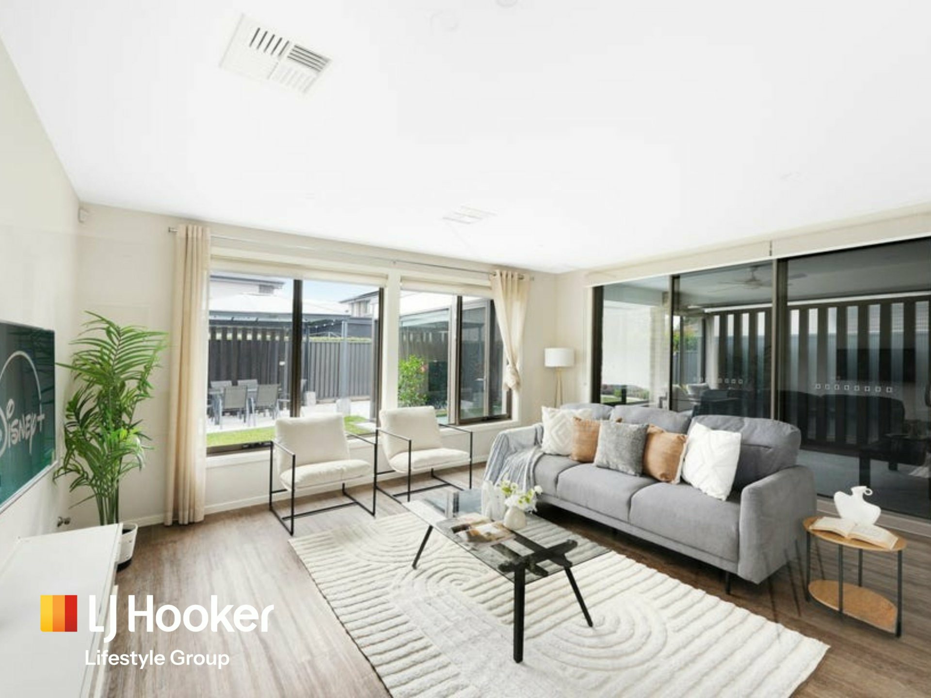 10 Myer Way — photo 5 of 10