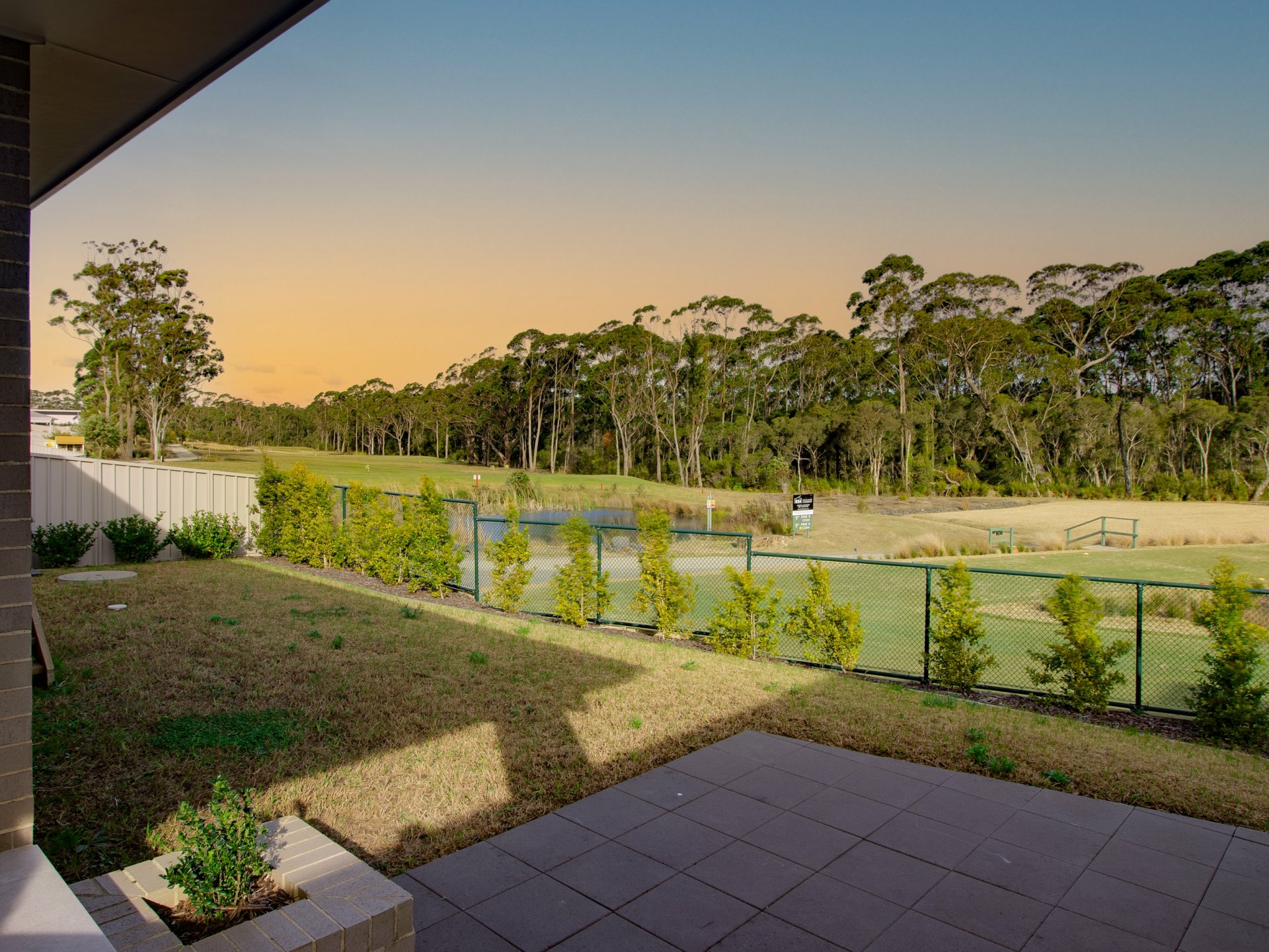 10 Birkdale Circuit — photo 2 of 14