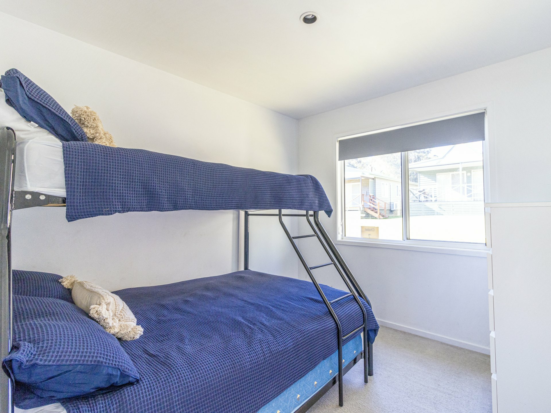 Chalet 7 Berrara Road — photo 9 of 16