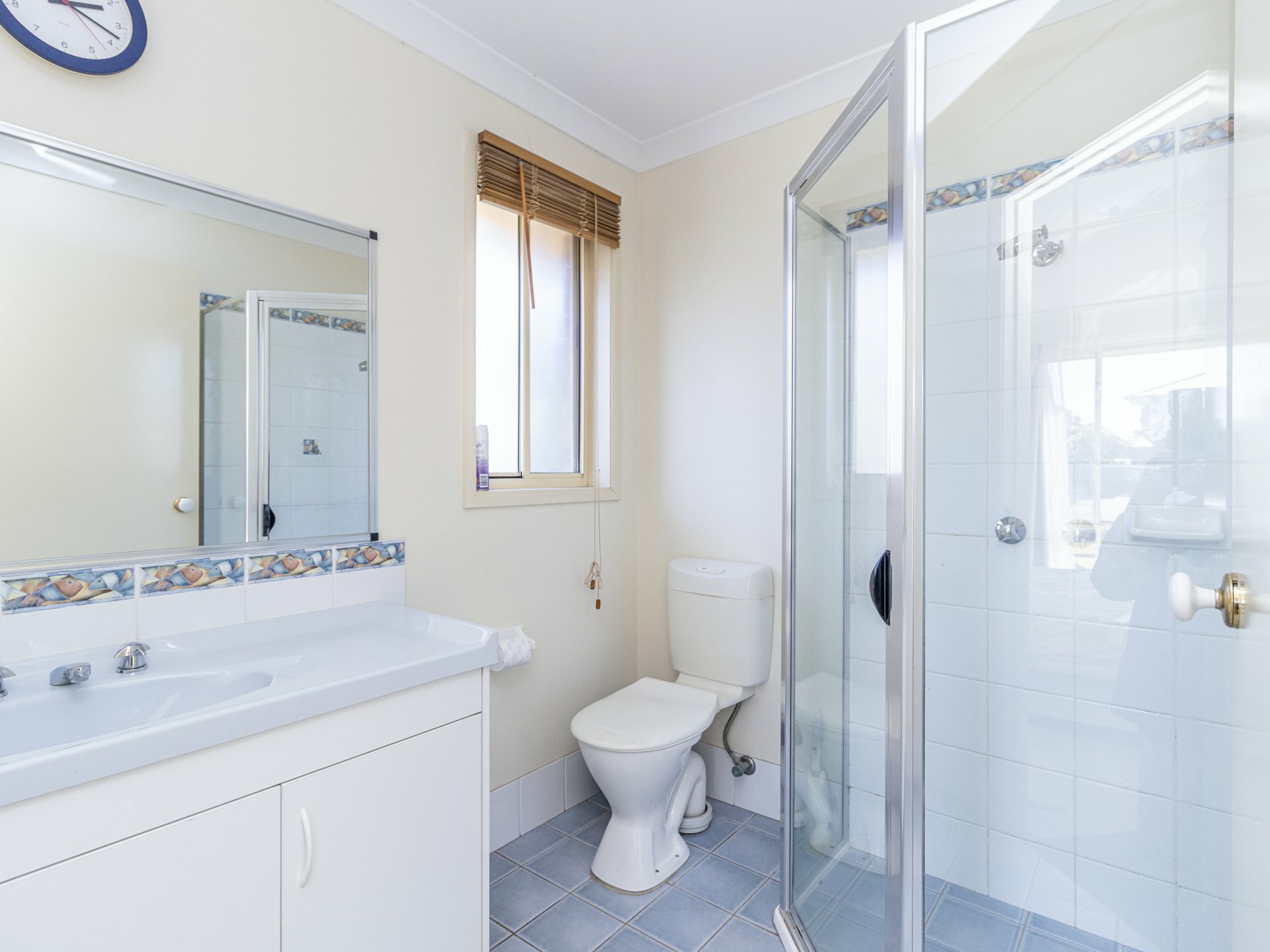 45 Thora Street — photo 7 of 17