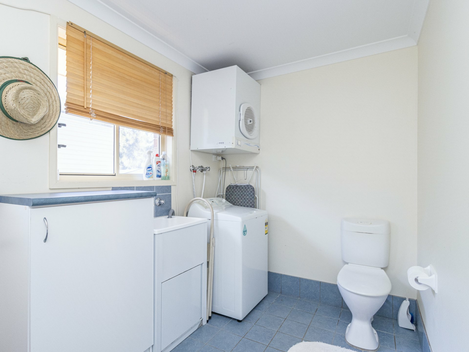 45 Thora Street — photo 9 of 17