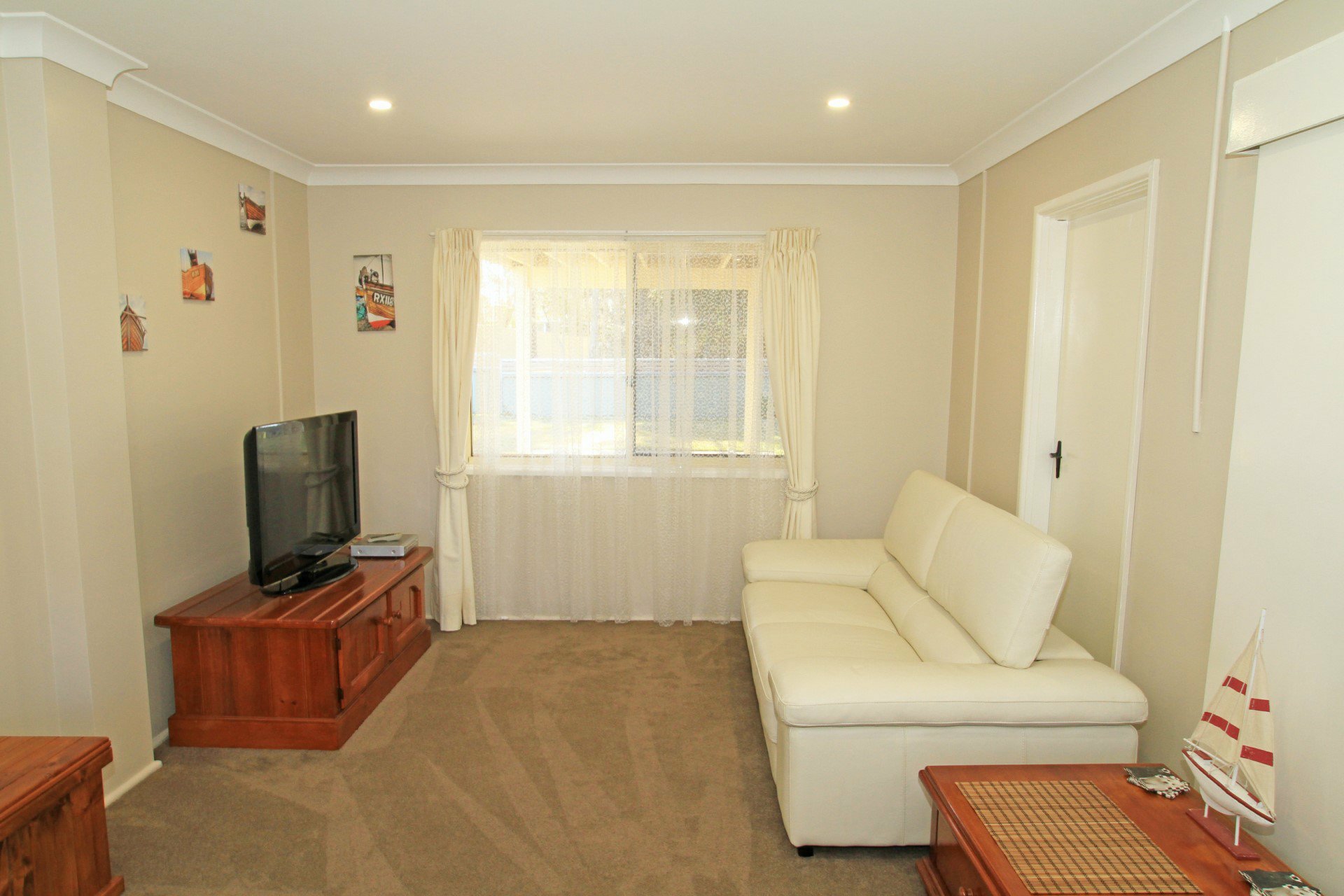 7 Paradise Crescent — photo 10 of 19