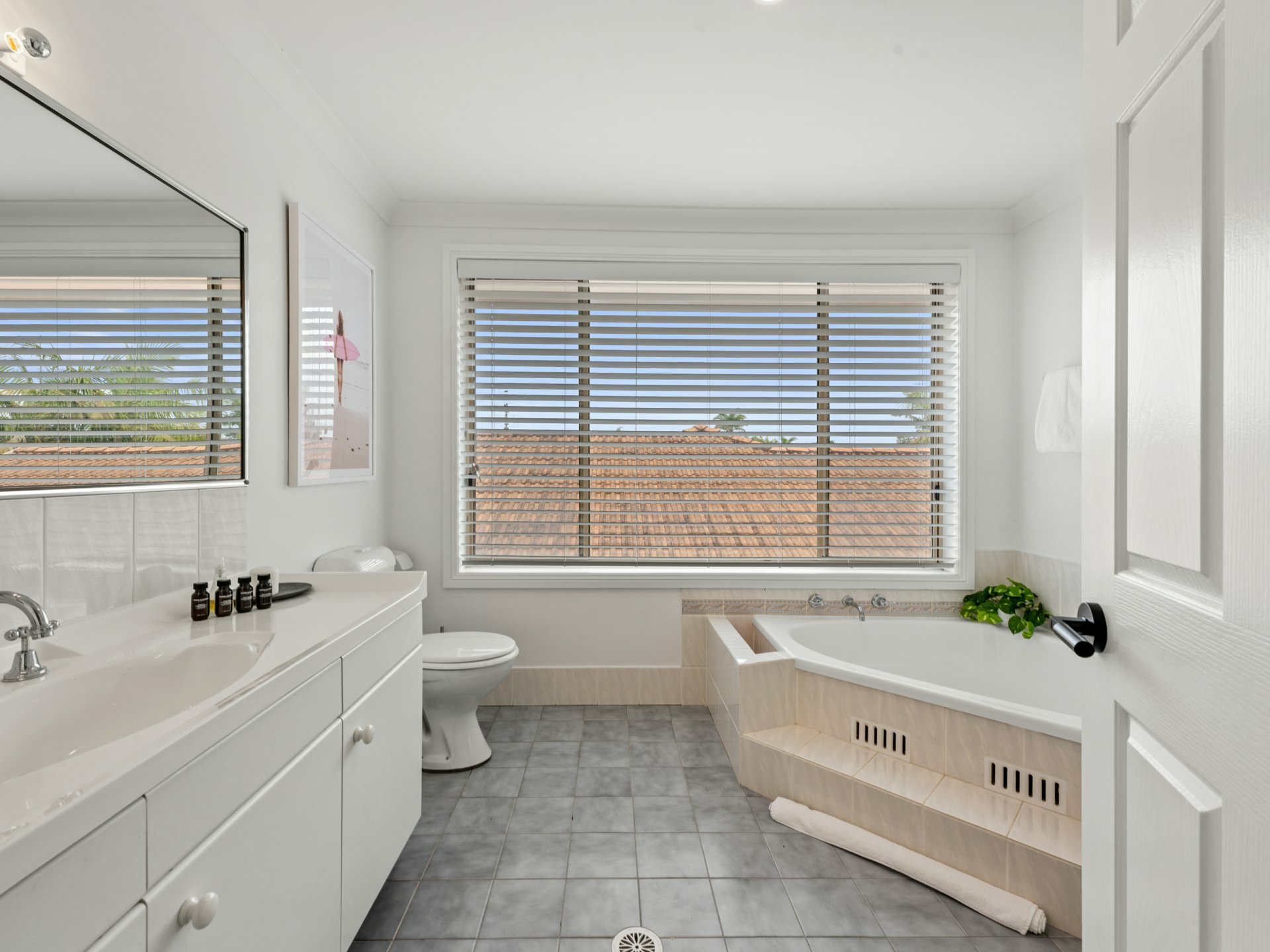 30 Thora Street — photo 15 of 22