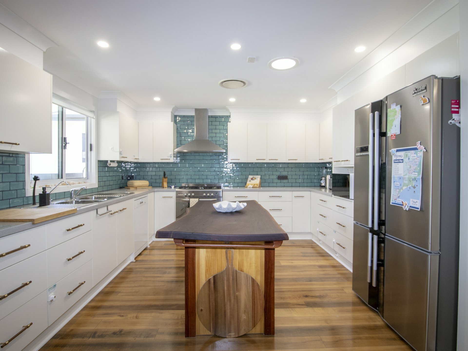 6 Pope Avenue — photo from LJ Hooker Sussex Inlet