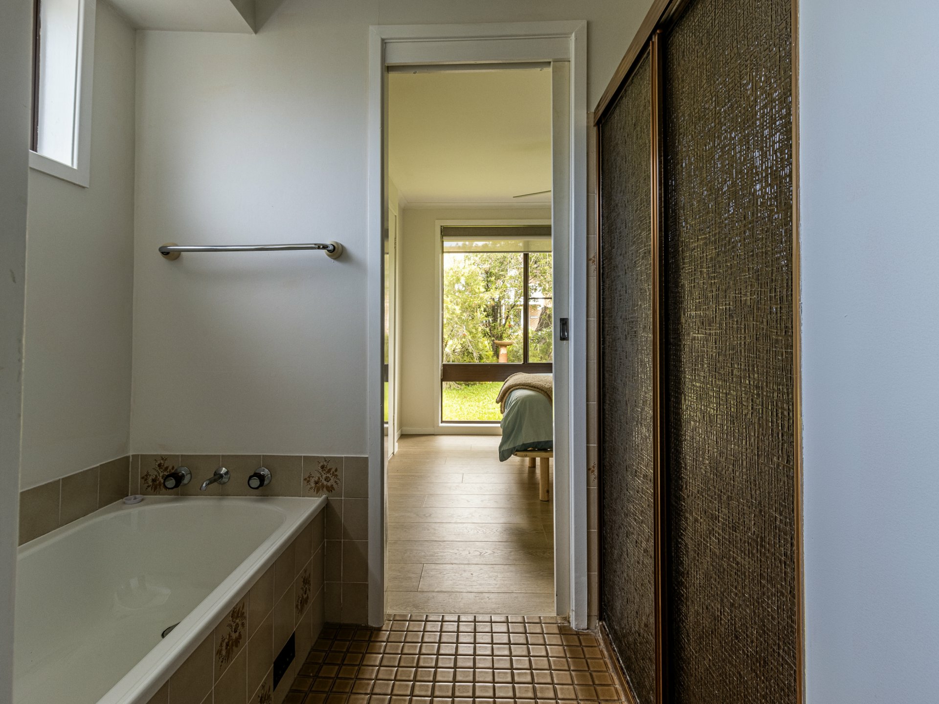 25 Surfway Avenue — photo 12 of 16