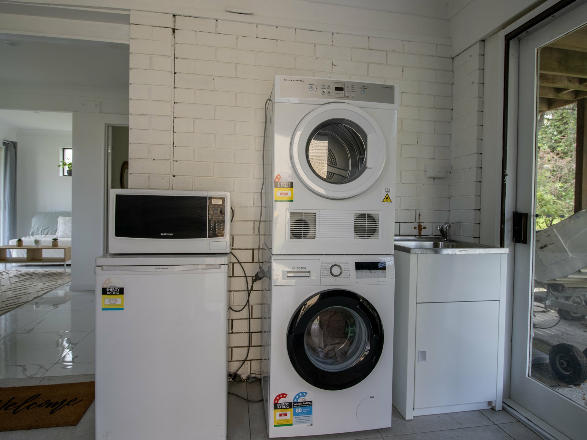 13 Sundowner Avenue — photo 7 of 15