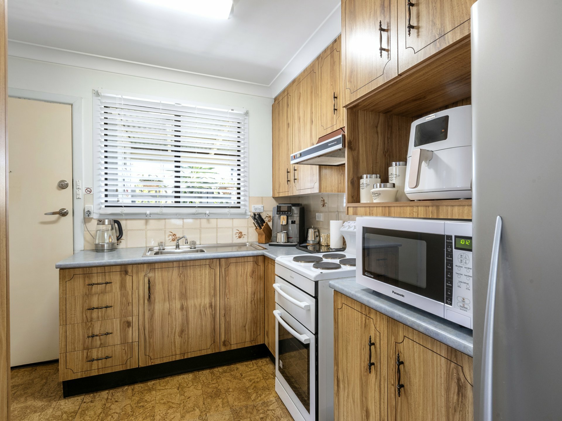 276 River Road — photo 8 of 14