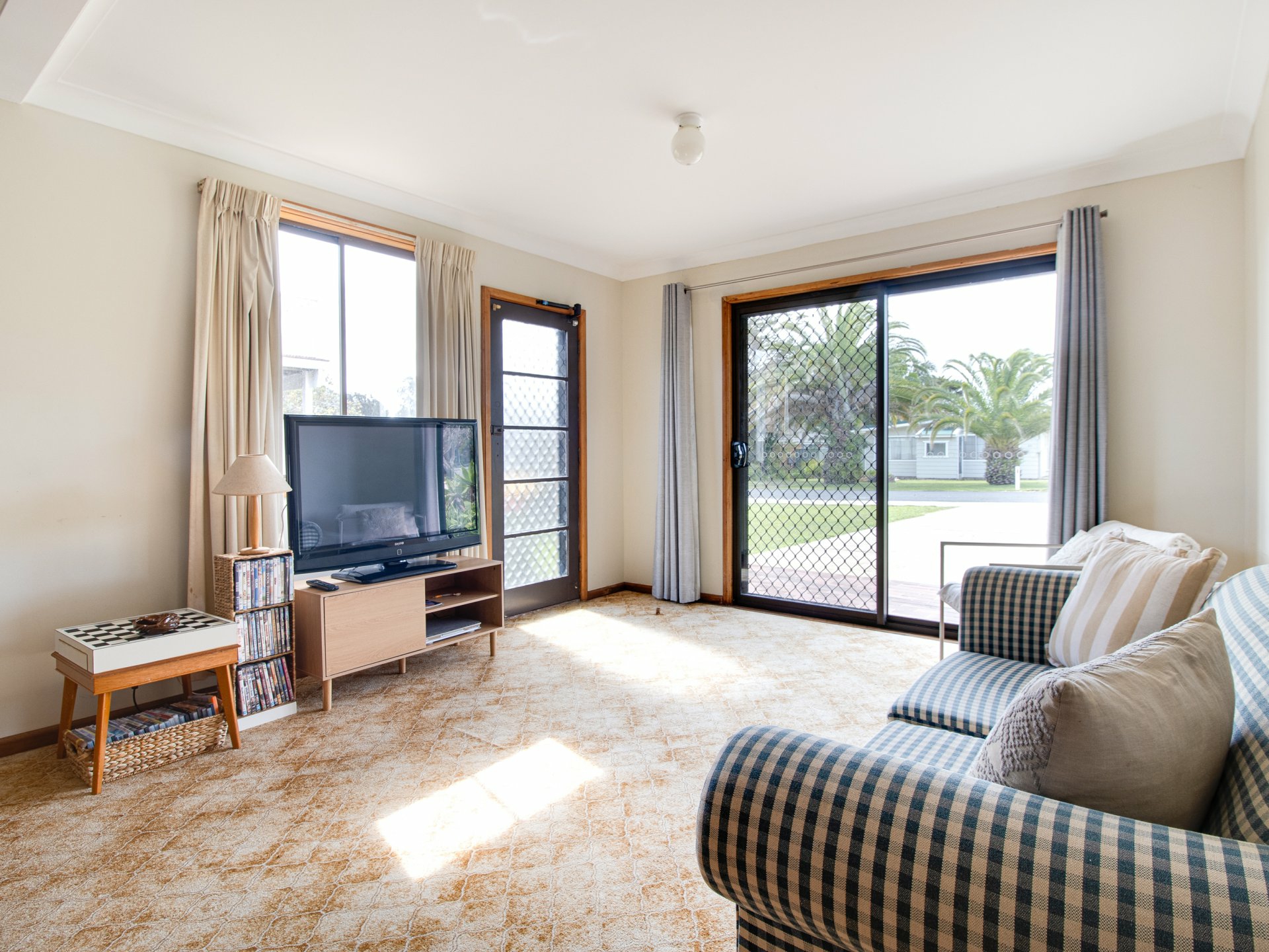 30 Surfway Avenue — photo 9 of 17