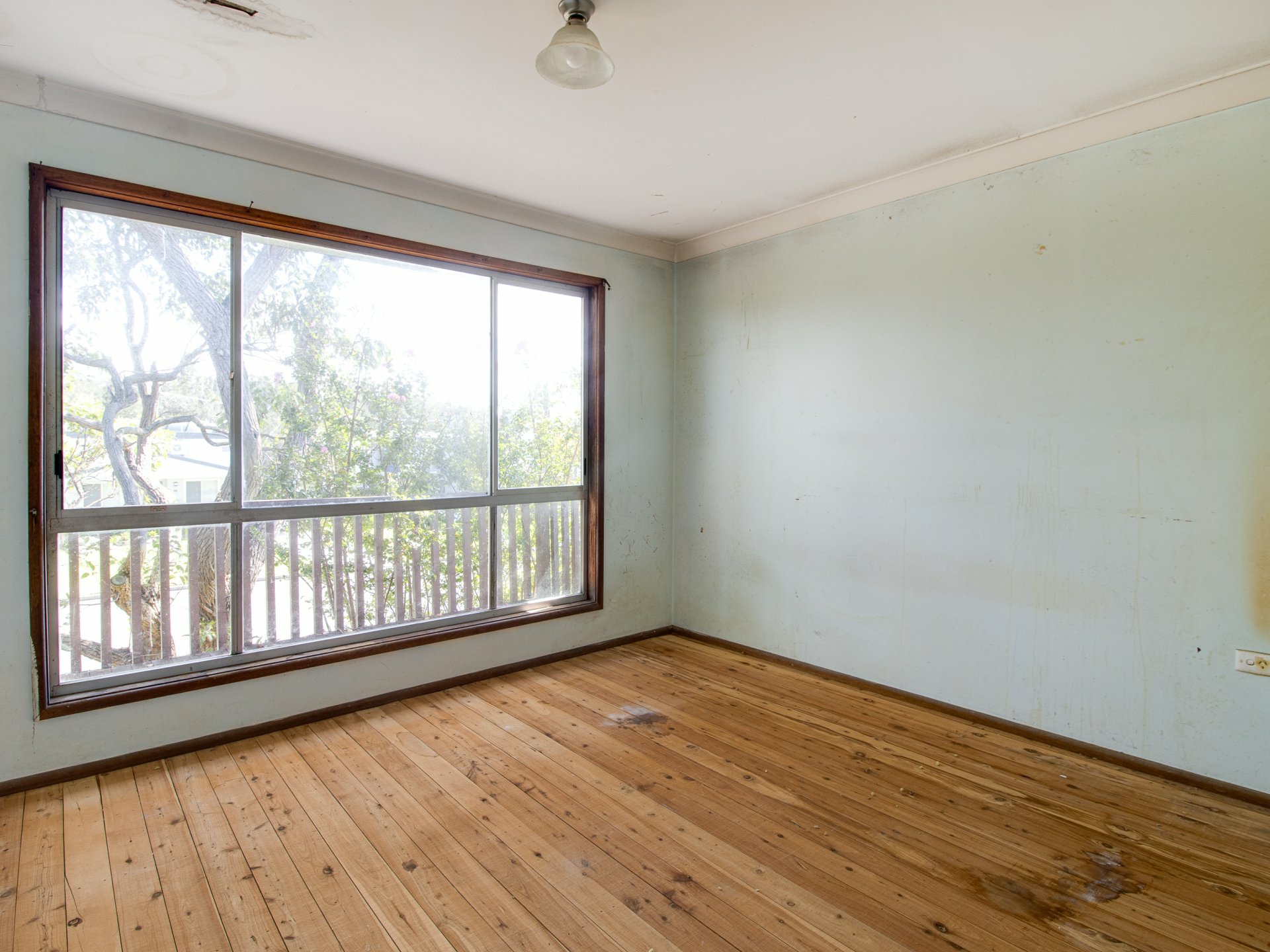 102 Jacobs Drive — photo 7 of 20
