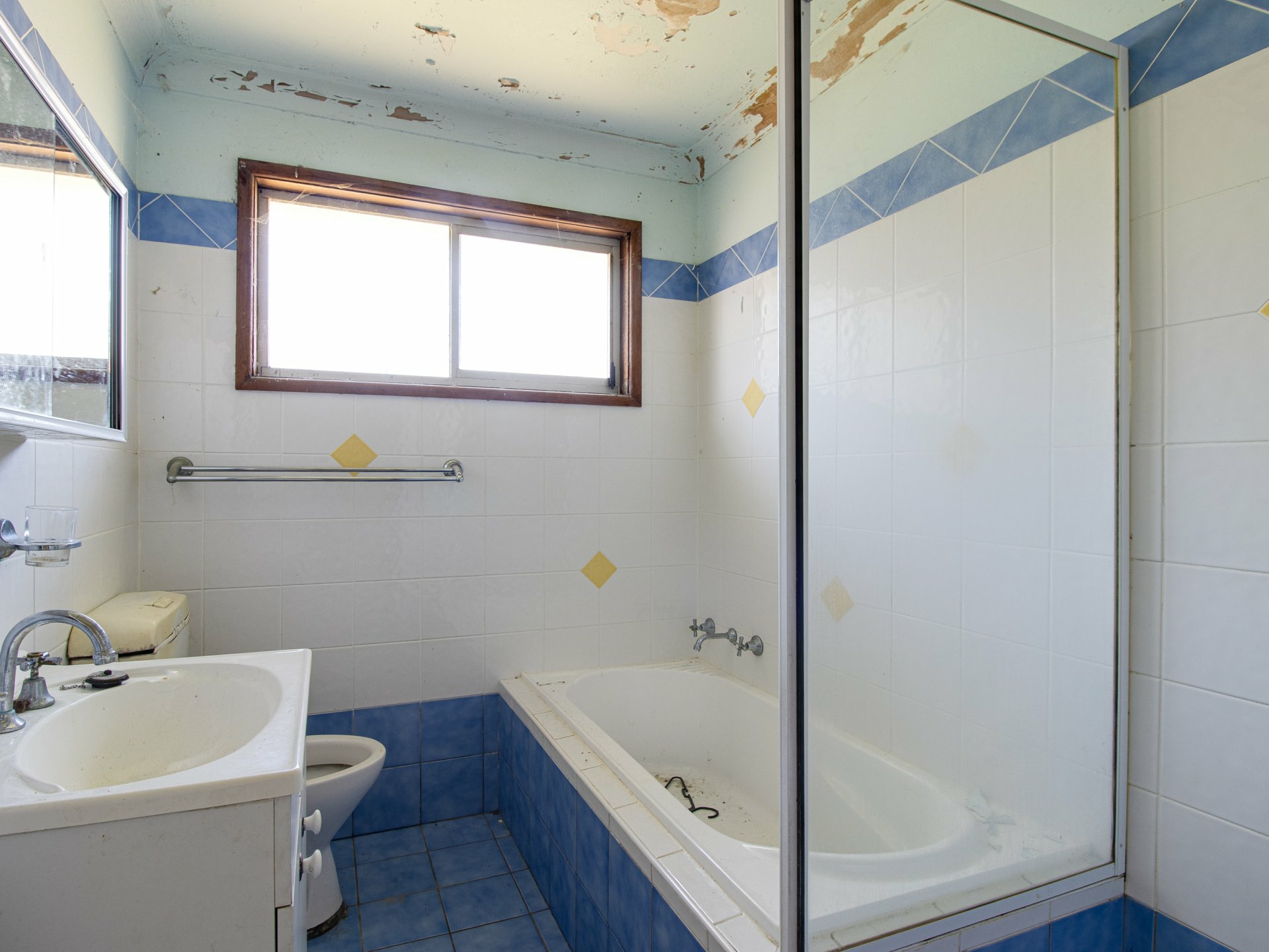 102 Jacobs Drive — photo 9 of 20