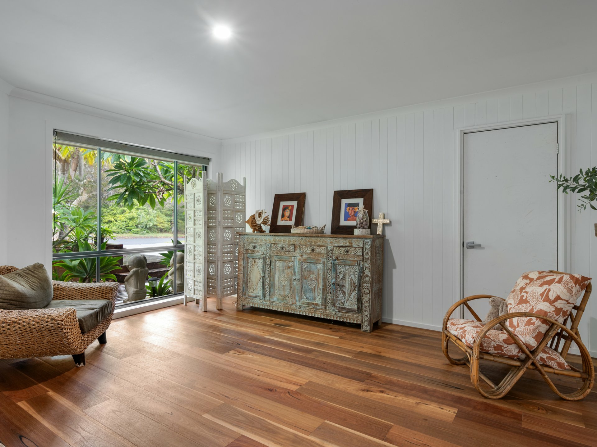 32 Waratah Avenue — photo 10 of 14