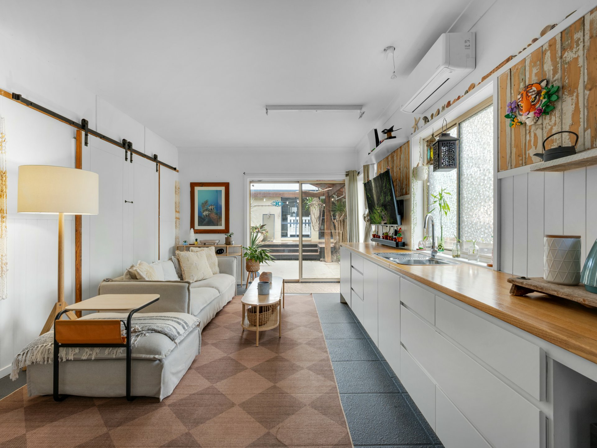 32 Waratah Avenue — photo 11 of 14