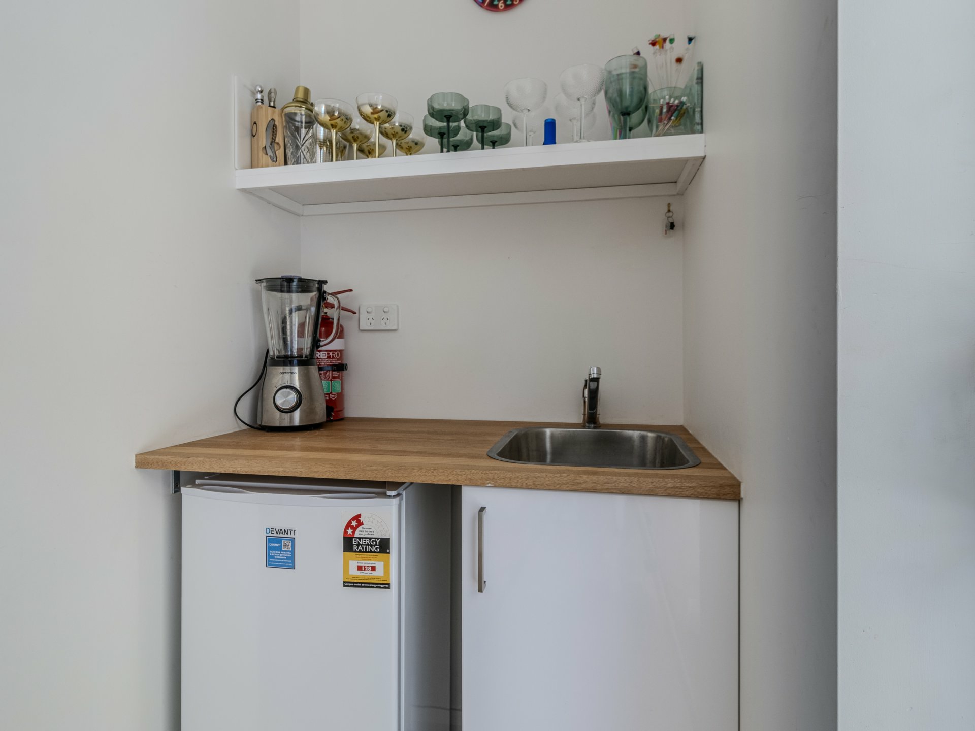 25 Suncrest Avenue — photo 8 of 20